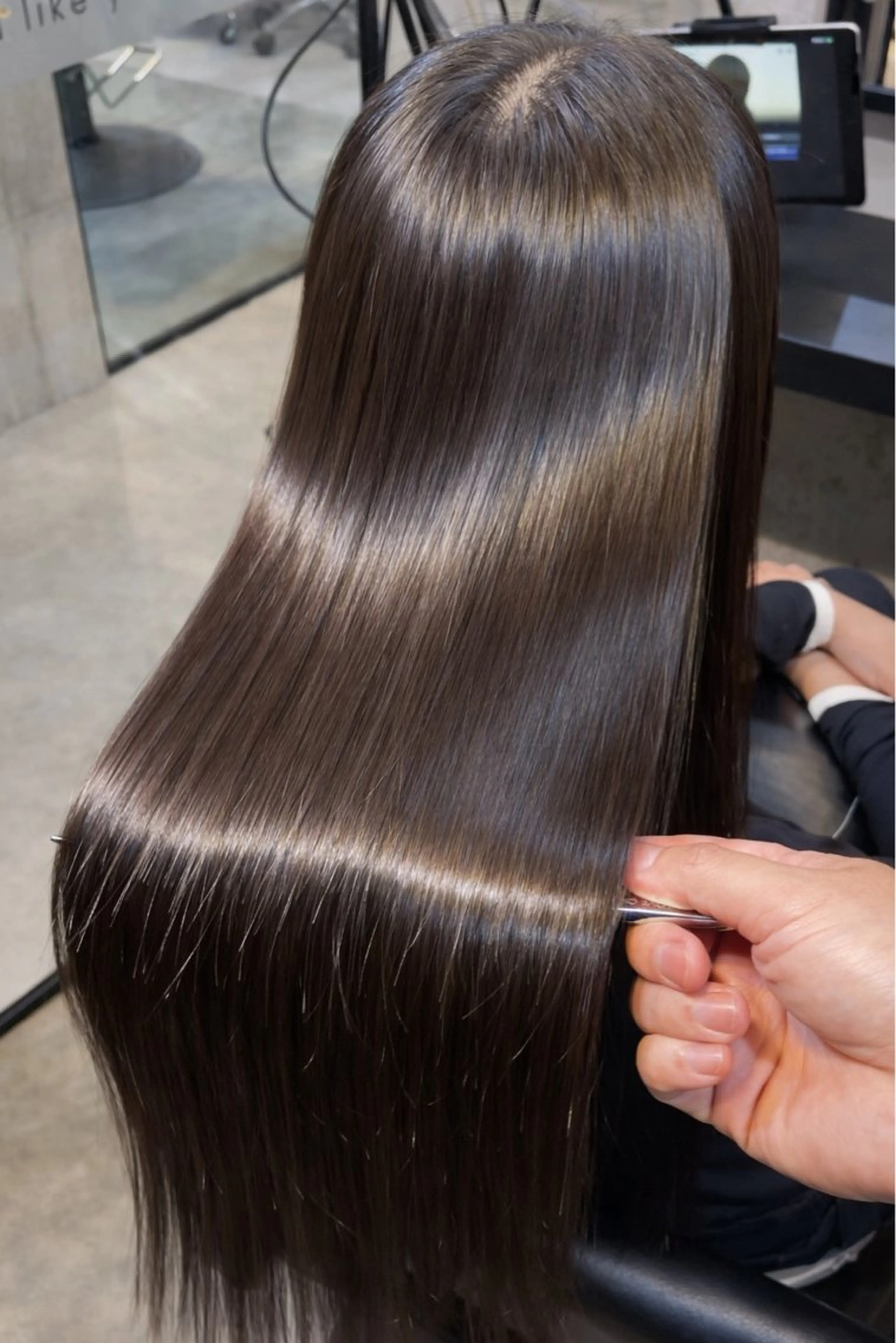 ロング 髪質改善 縮毛矯正 トリートメント カット 縮毛矯正 トリートメント ♦️髪質改善美髪矯正 💍谷口克也♦️のヘアスタイル