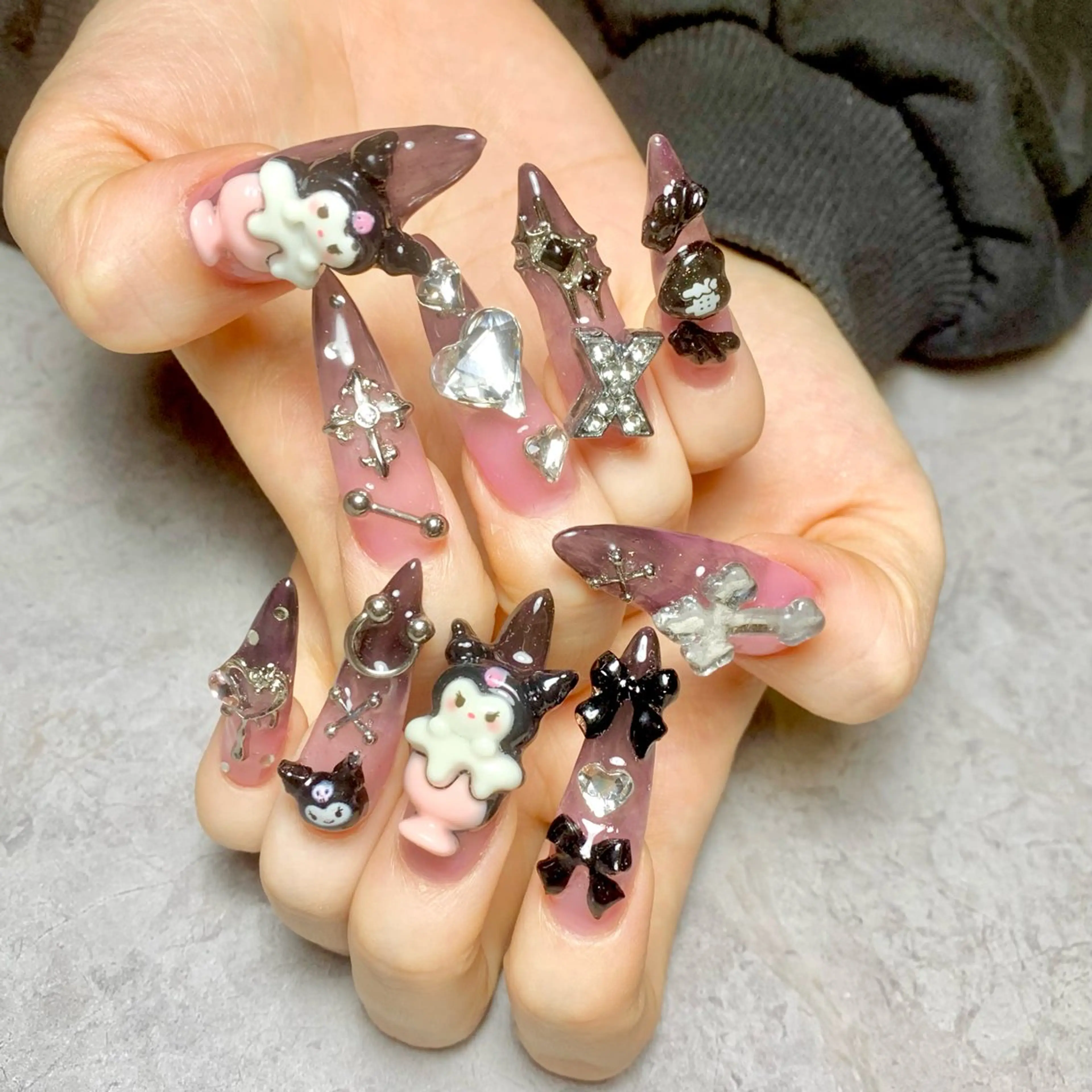 ネイル キラキラネイル Nail Salon Lillion【リリオン】所属・lillion karenのネイルデザイン