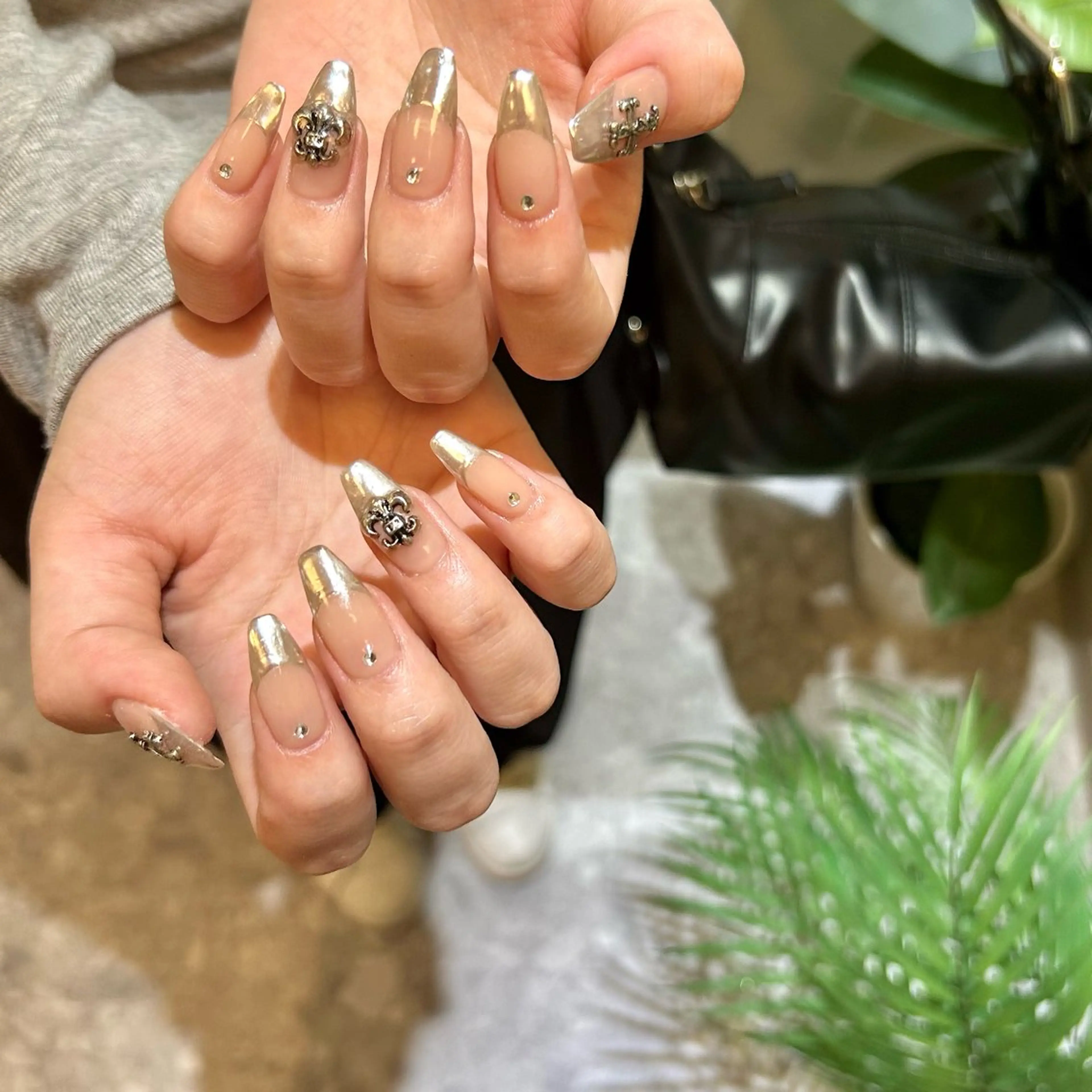 ネイル ハンドネイル 💅🏽 SHIORI🌙のネイルデザイン