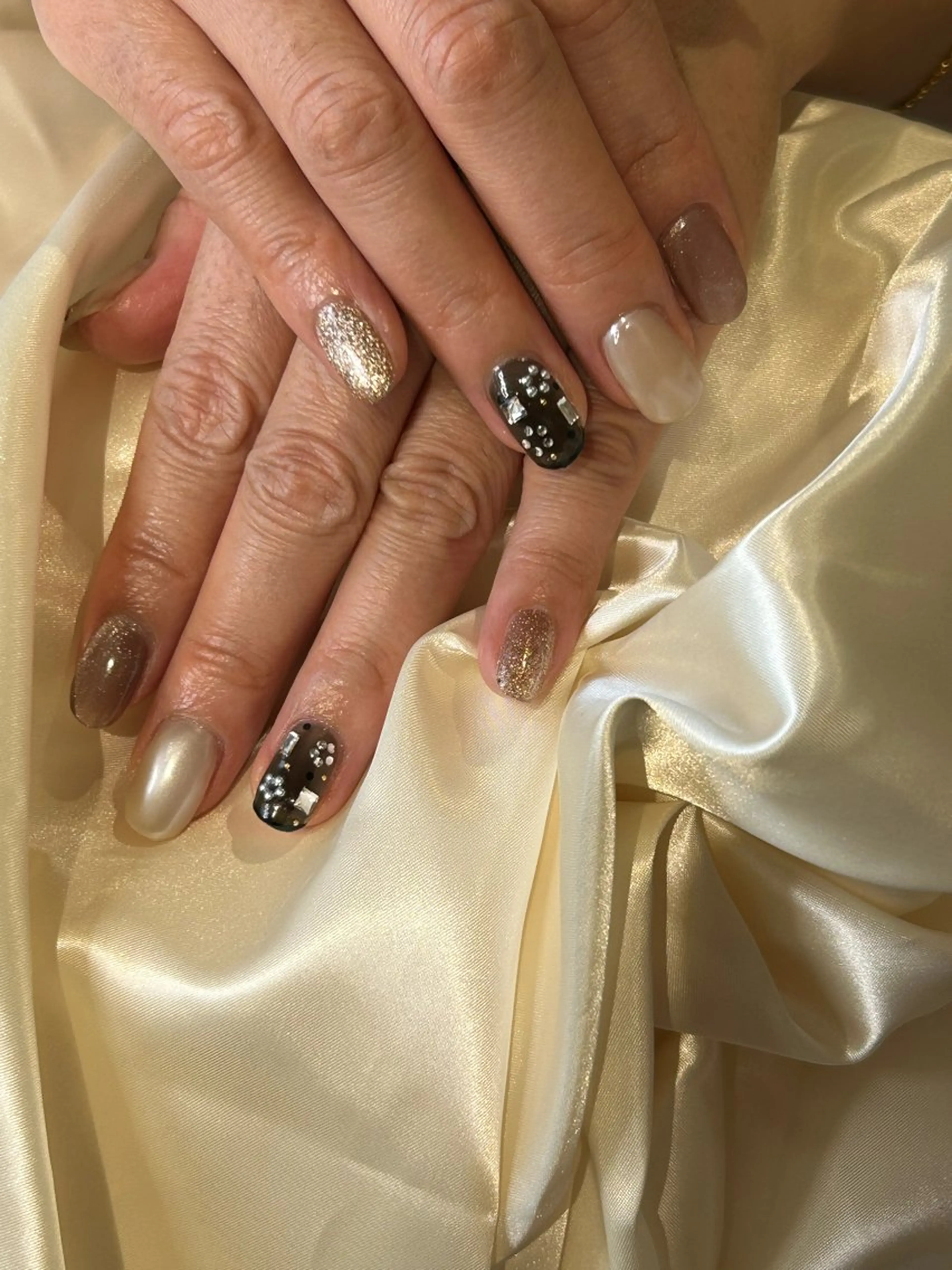 ネイル ハンドネイル VIE&VENUS所属・やまだ しおりのネイルデザイン