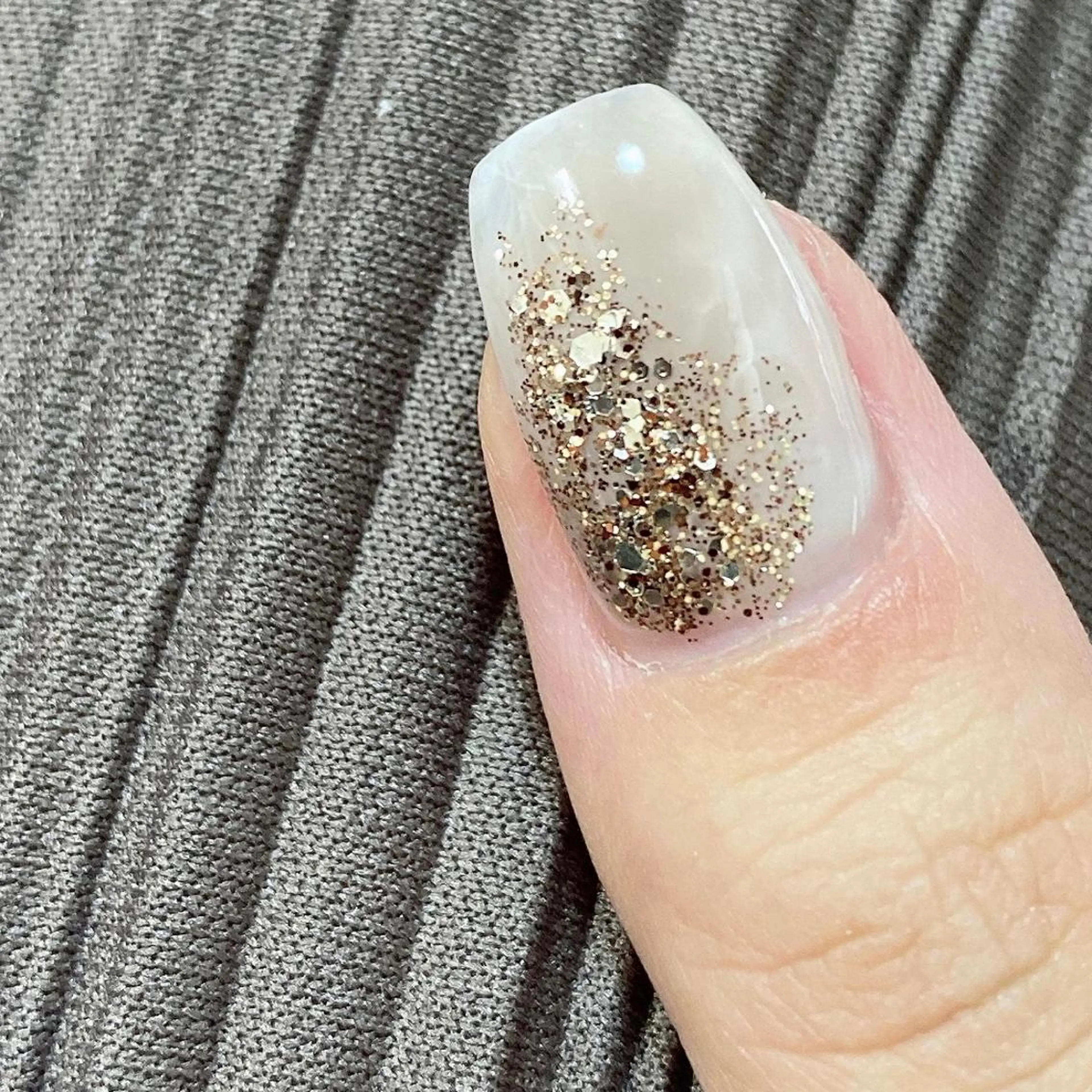 ネイル 長さ出し ネイルチップ BONHEUR Annaのネイルデザイン