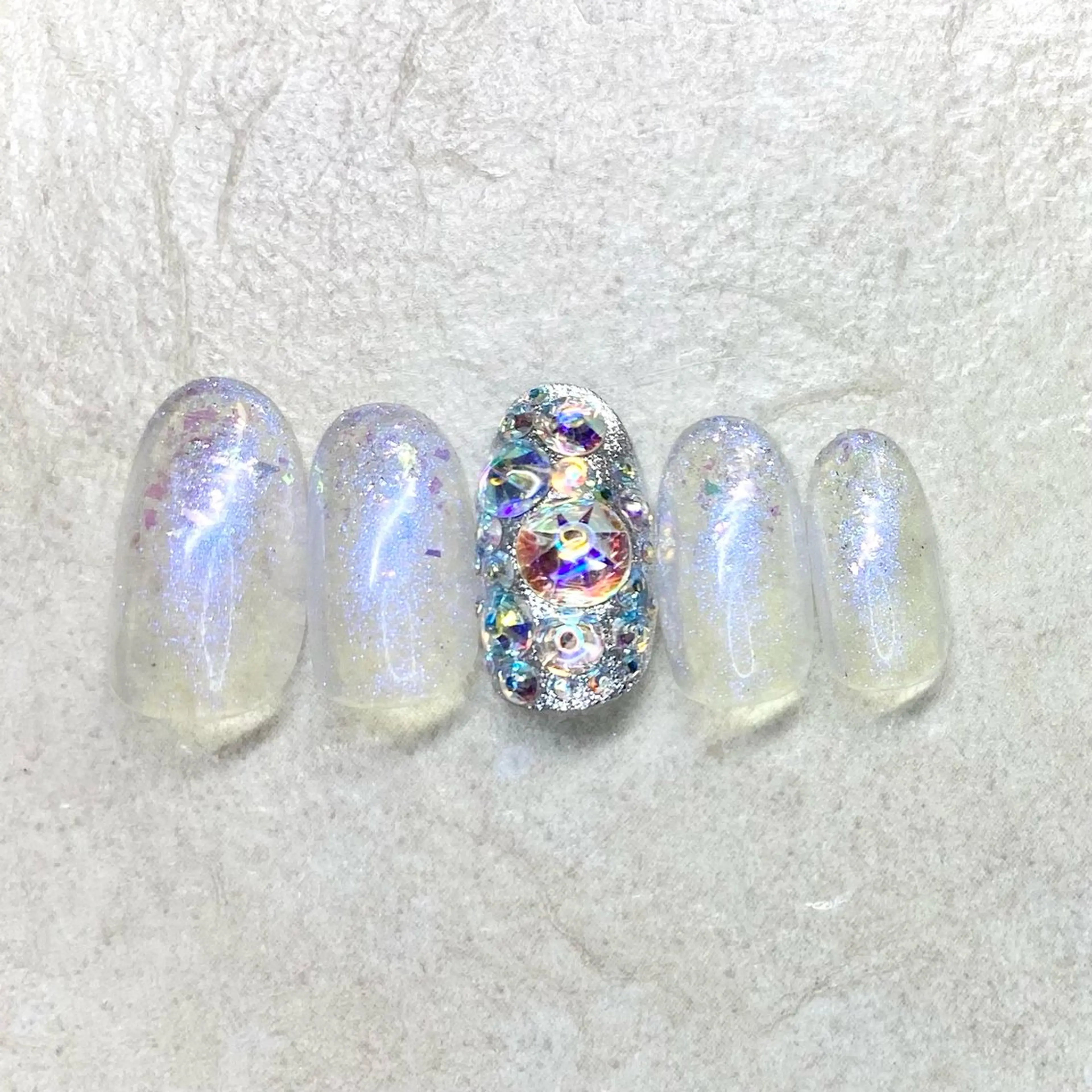 ネイル オーロラネイル キラキラネイル 夏ネイル ハンドネイル 六本木ネイル阡夜一夜 当日＆持ち込み歓迎のネイルデザイン