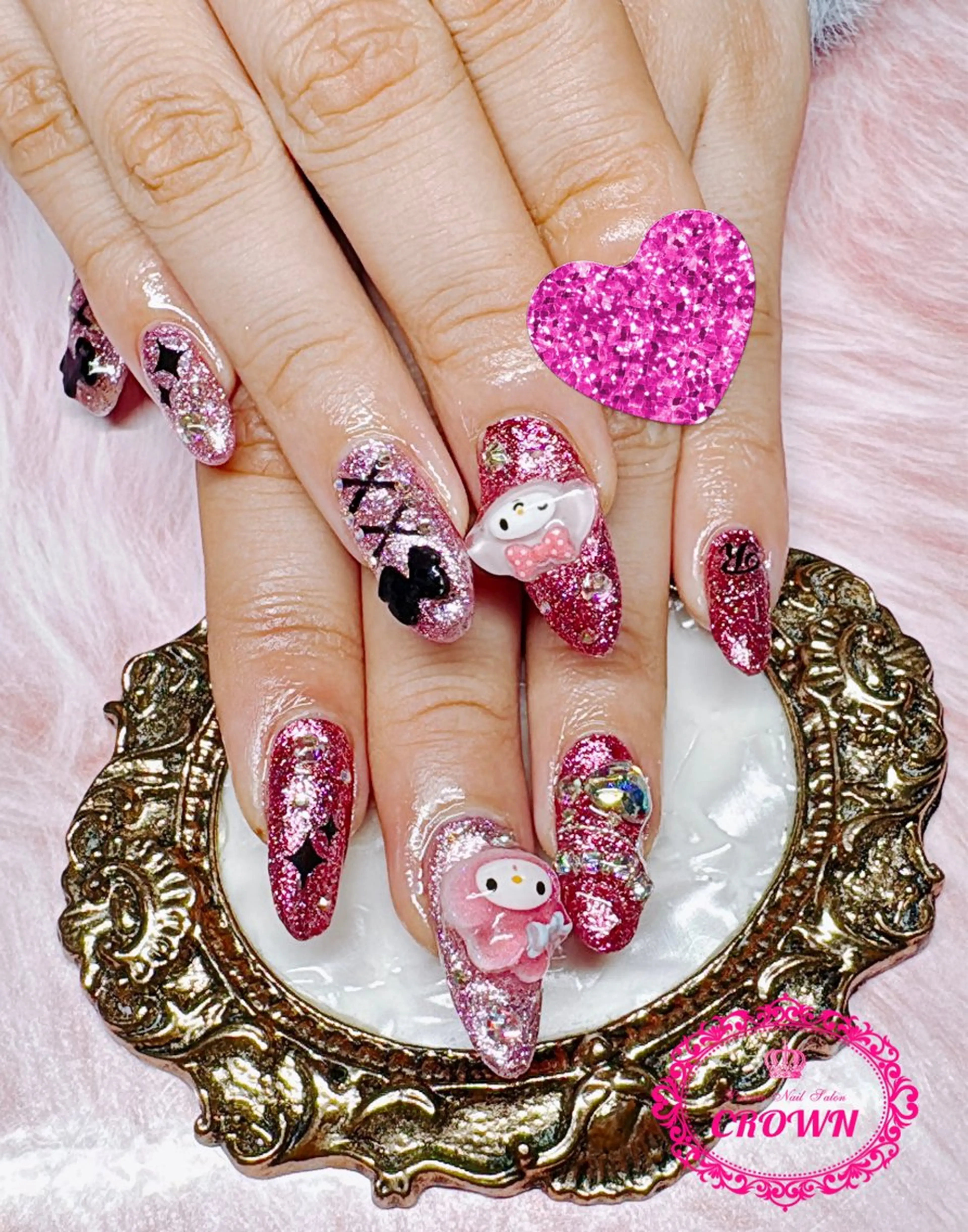 ネイル CROWN プライベートサロンのネイルデザイン