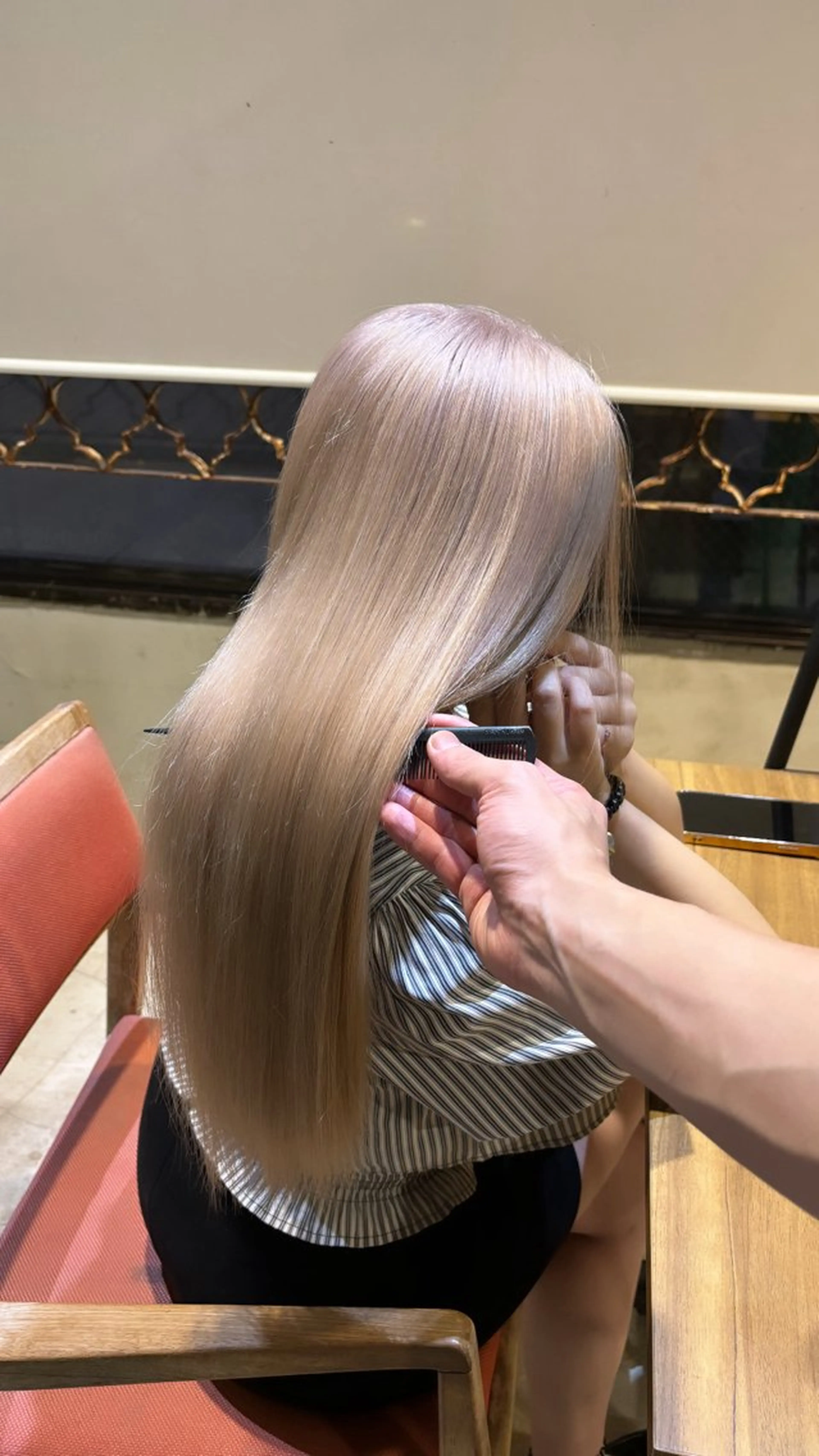 ロング カラー ヘアカラー トリートメント ヘッドスパ 派手髪/ハイトーン RIN🩵ྀིのヘアスタイル