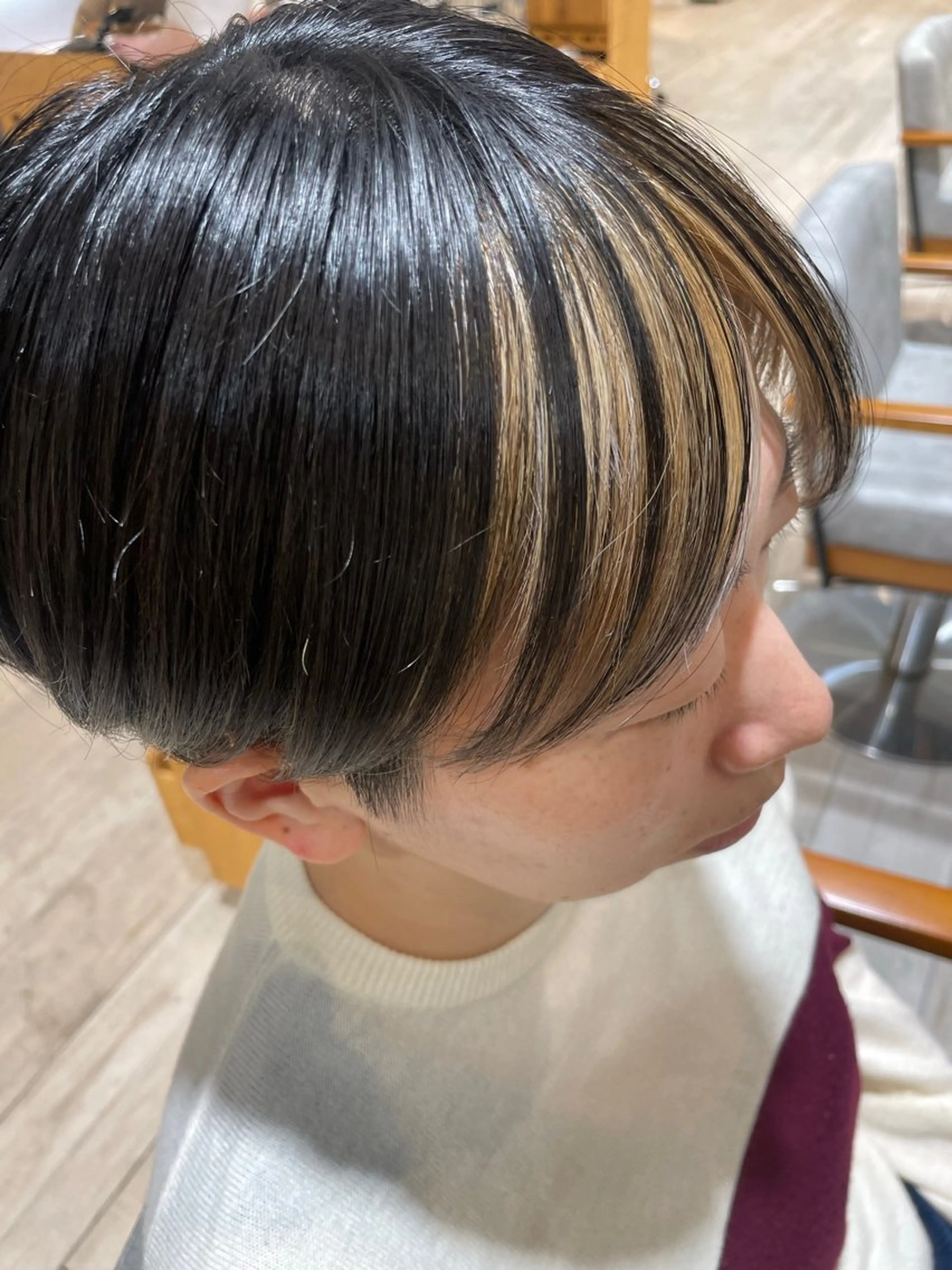 ショート カラー 顔周りカット 大川 夏実のヘアスタイル