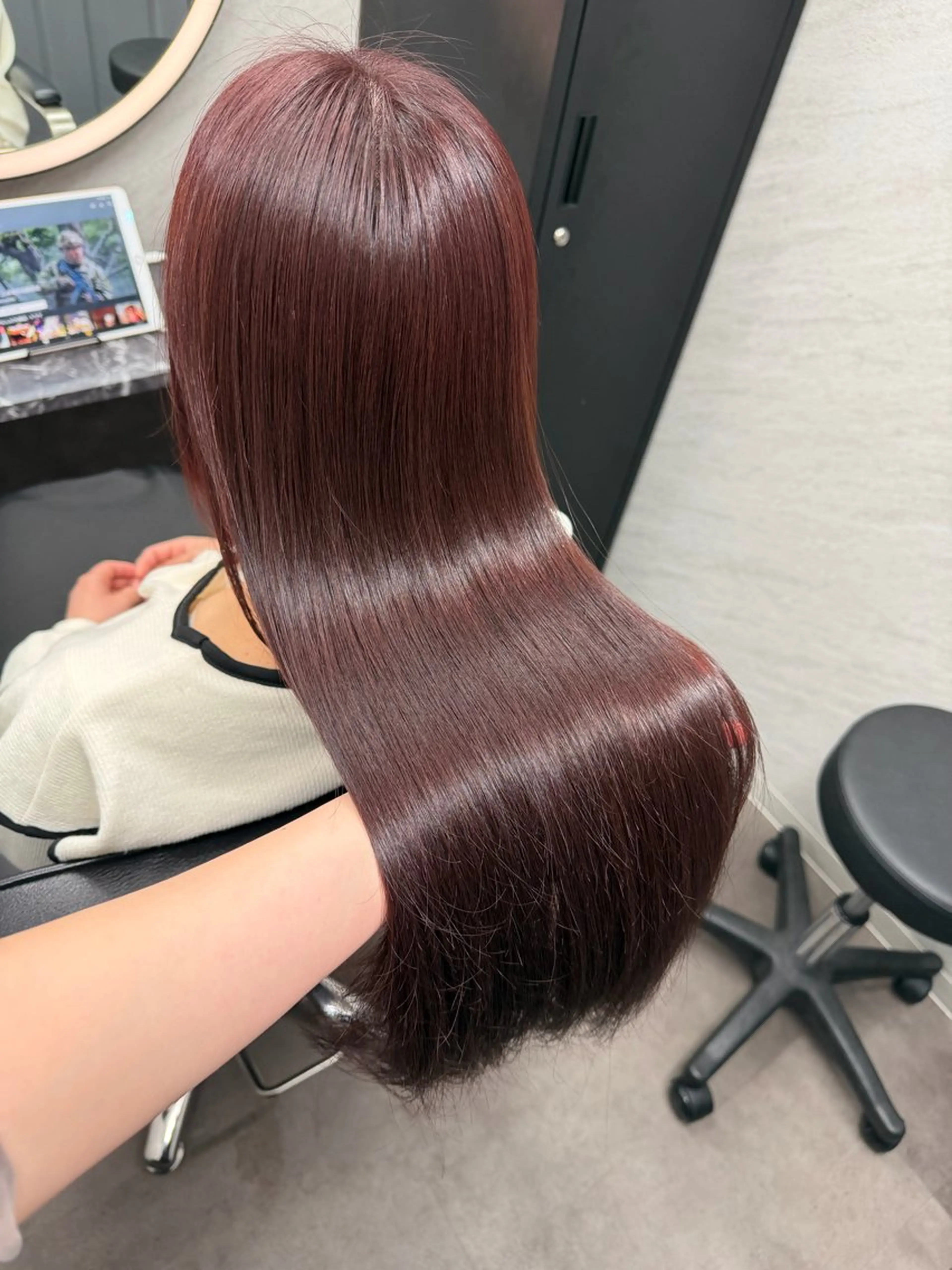 ロング カラー FRAME+なんば駅前店所属・砂野 真璃奈のヘアスタイル