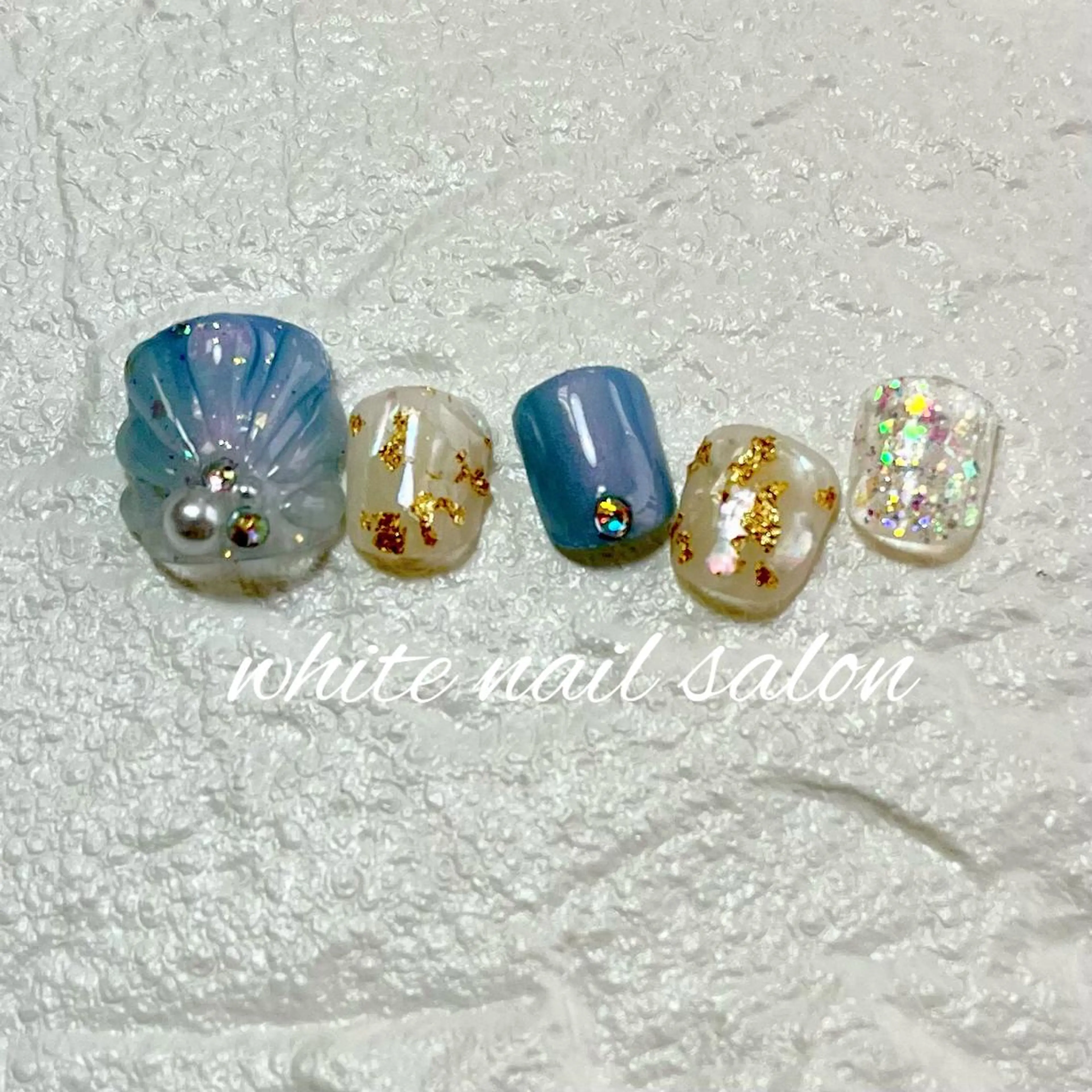 ネイル フットネイル ジェルネイル ハードジェル ラメ(グリッター) 持ち込み フットネイル white nail salonのネイルデザイン