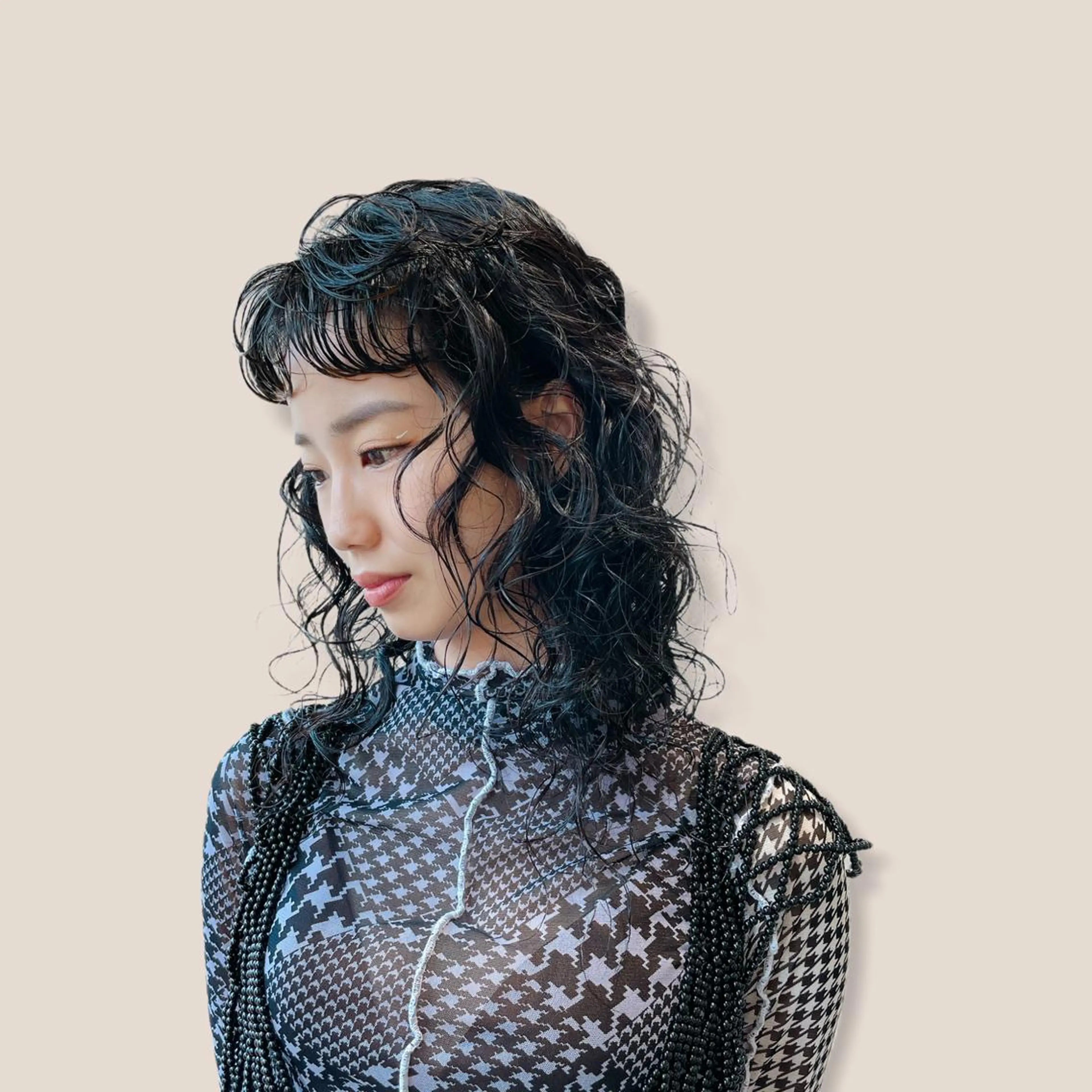 セミロング パーマ セミロングパーマ ウルフカット コクブ アキヨのヘアスタイル