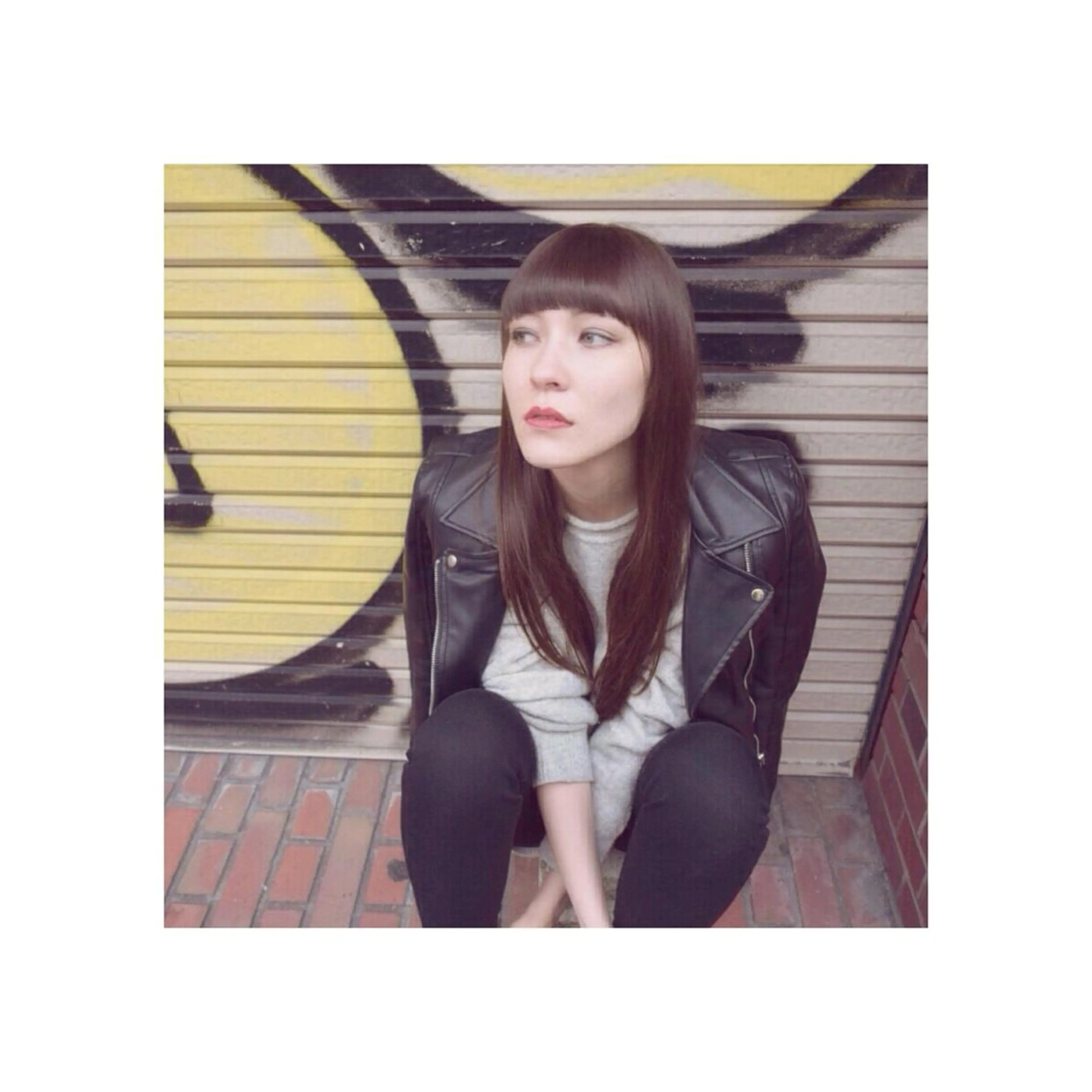 セミロング ロング カラー パーマ アオガミ （前髪顔周りカット）のヘアスタイル