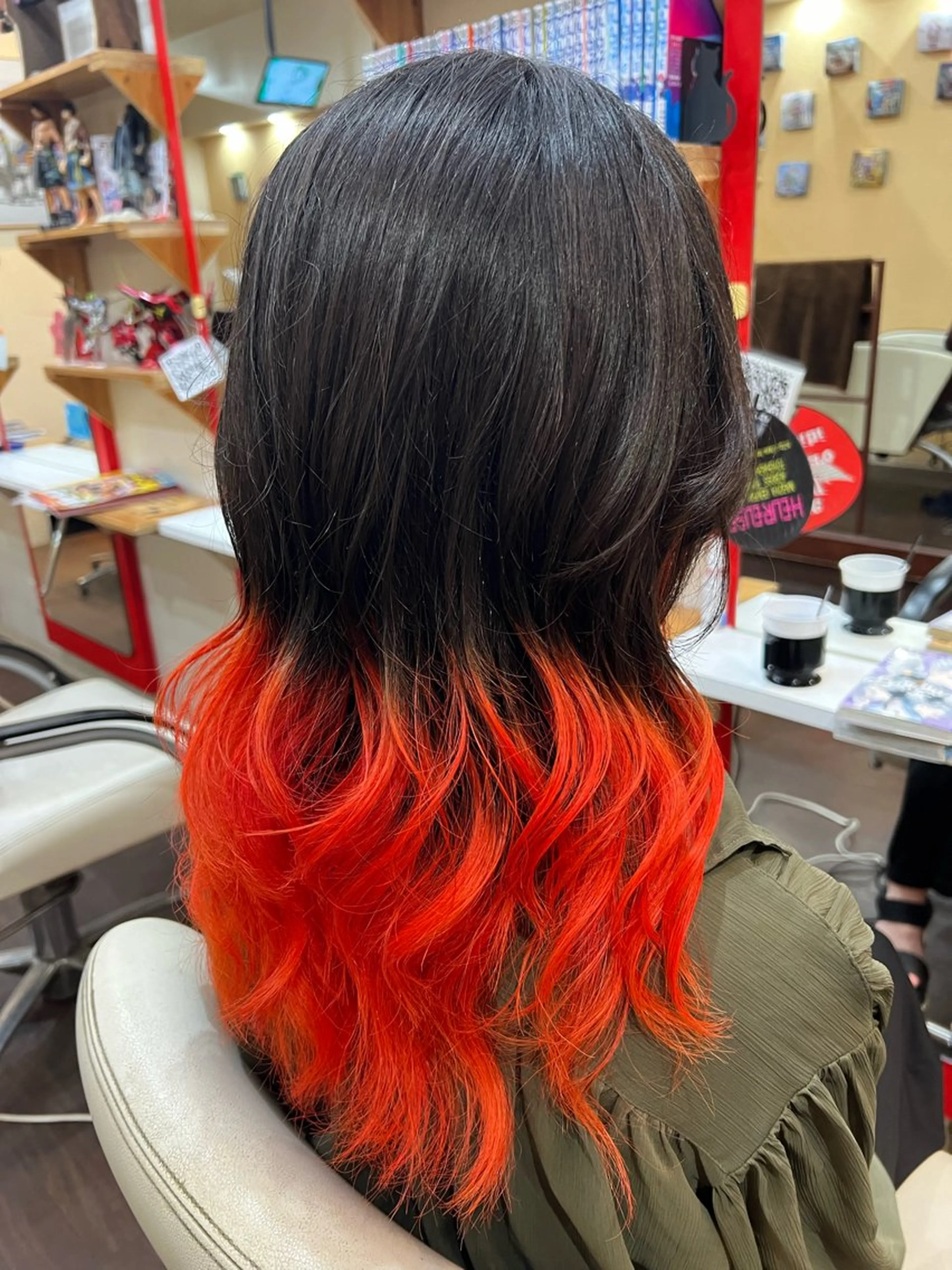 セミロング レイヤーカット ヘアカラー まさき✂︎ブリーチ／ デザインカラーのヘアスタイル