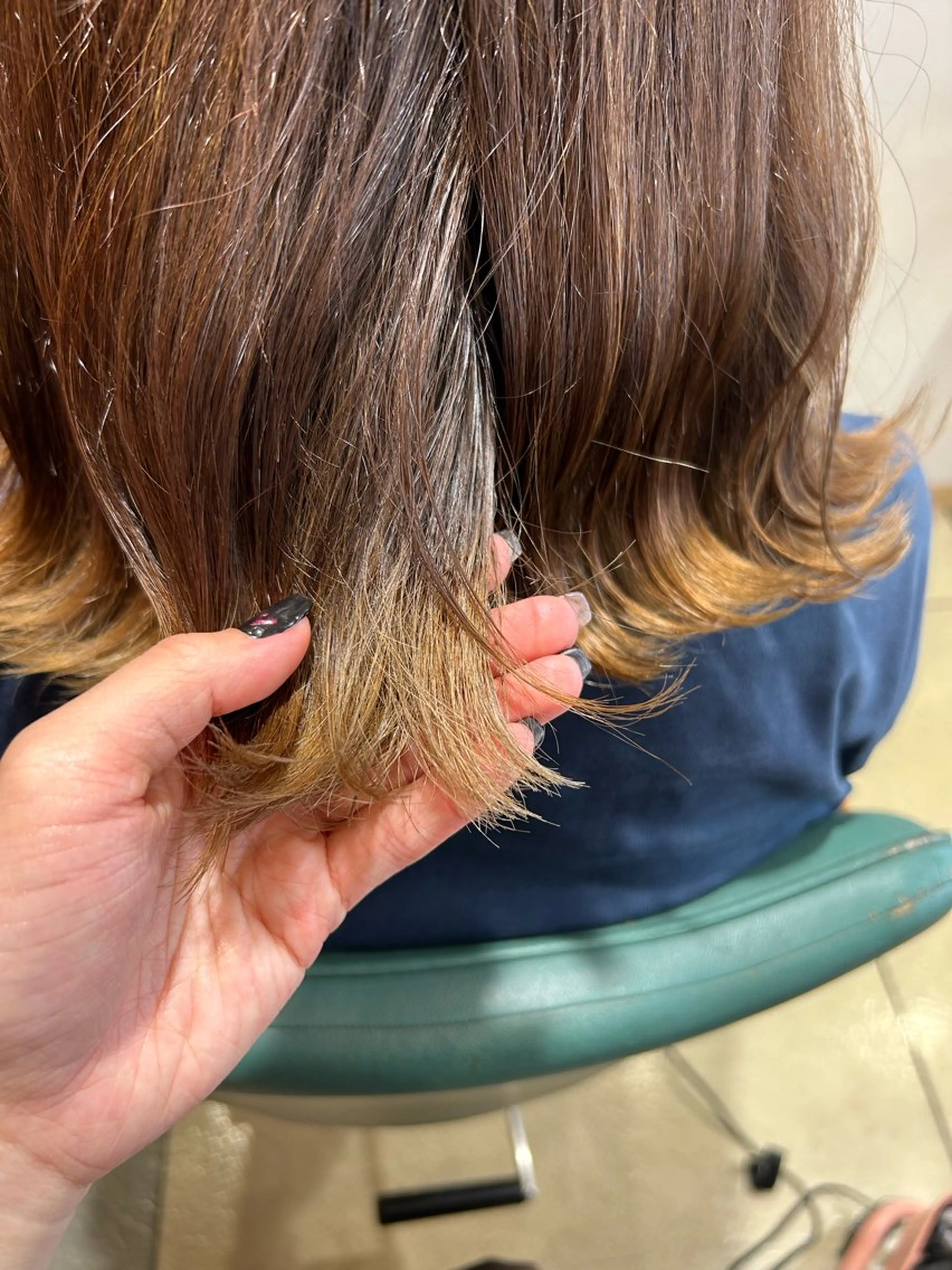 カラー 🩷愛咲🩷レイヤー /透明感カラーのヘアスタイル