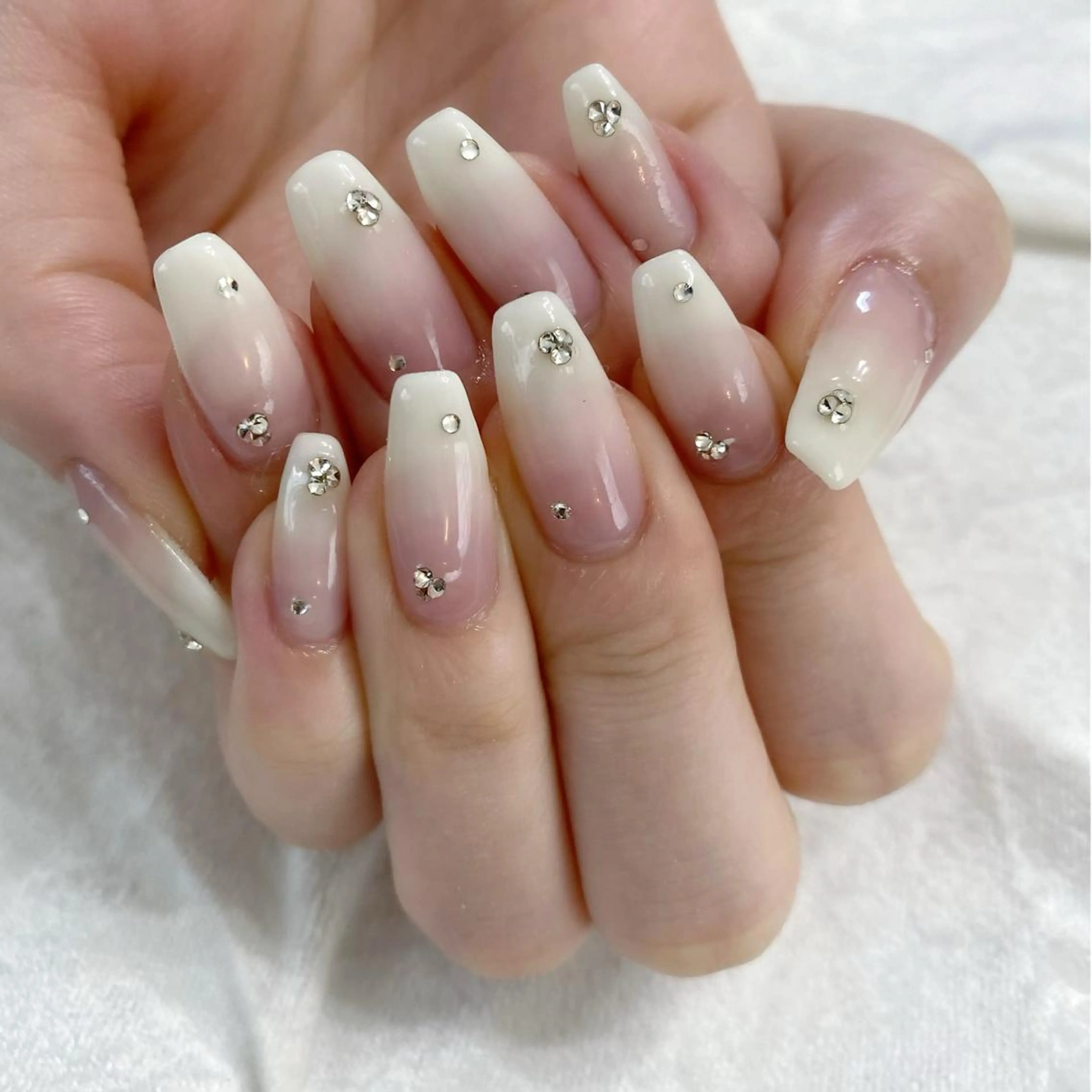 ネイル 持ち込み ストーンネイル パラジェル登録サロンfeerique所属・Uchida Mayunaのその他イメージ