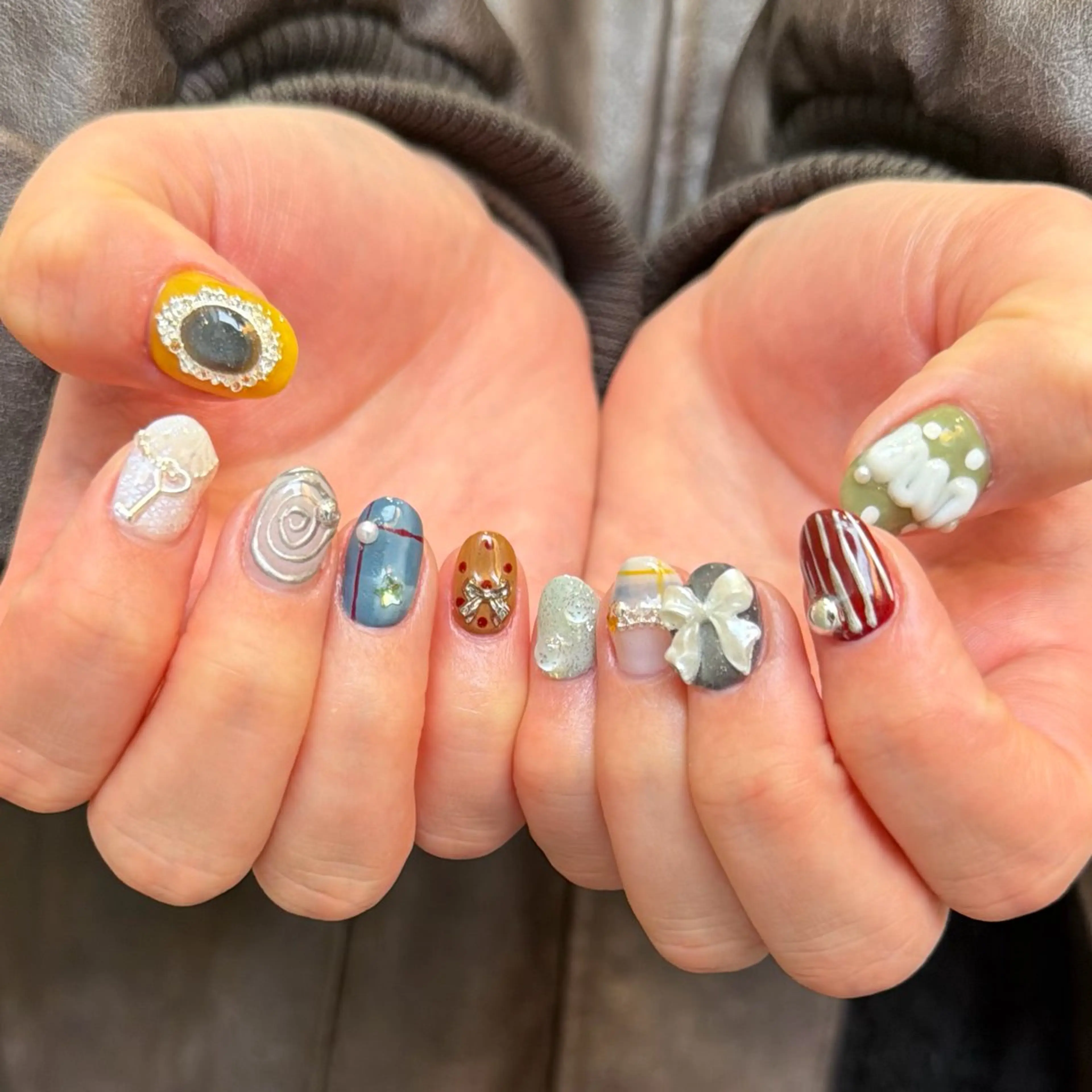 ネイル ハンドネイル Nail Share Salon Mariris所属・ユカ🥞nail 堺筋本町/心斎橋のネイルデザイン