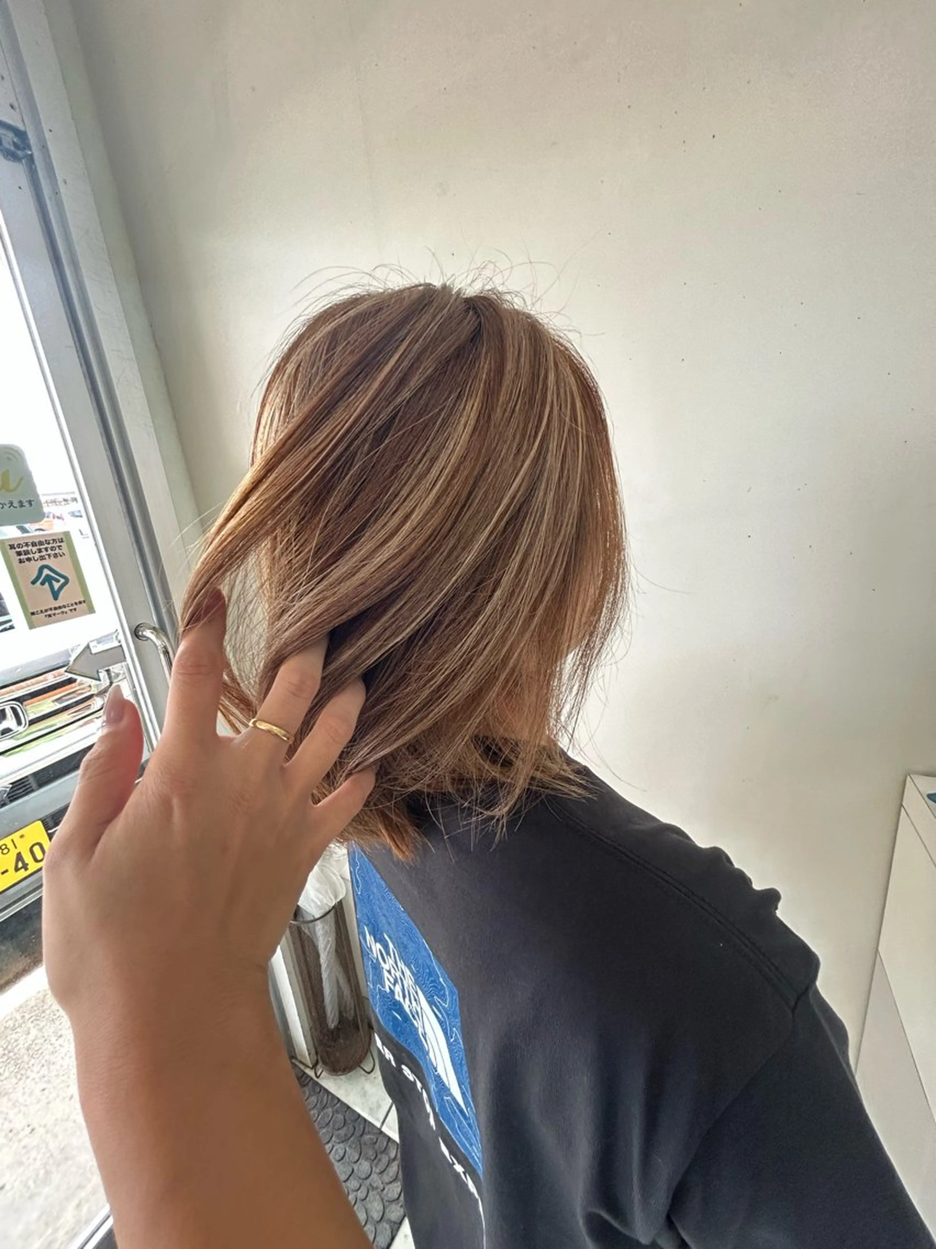 カラー フレンド泡瀬店所属・仲程 亜矢女のヘアスタイル