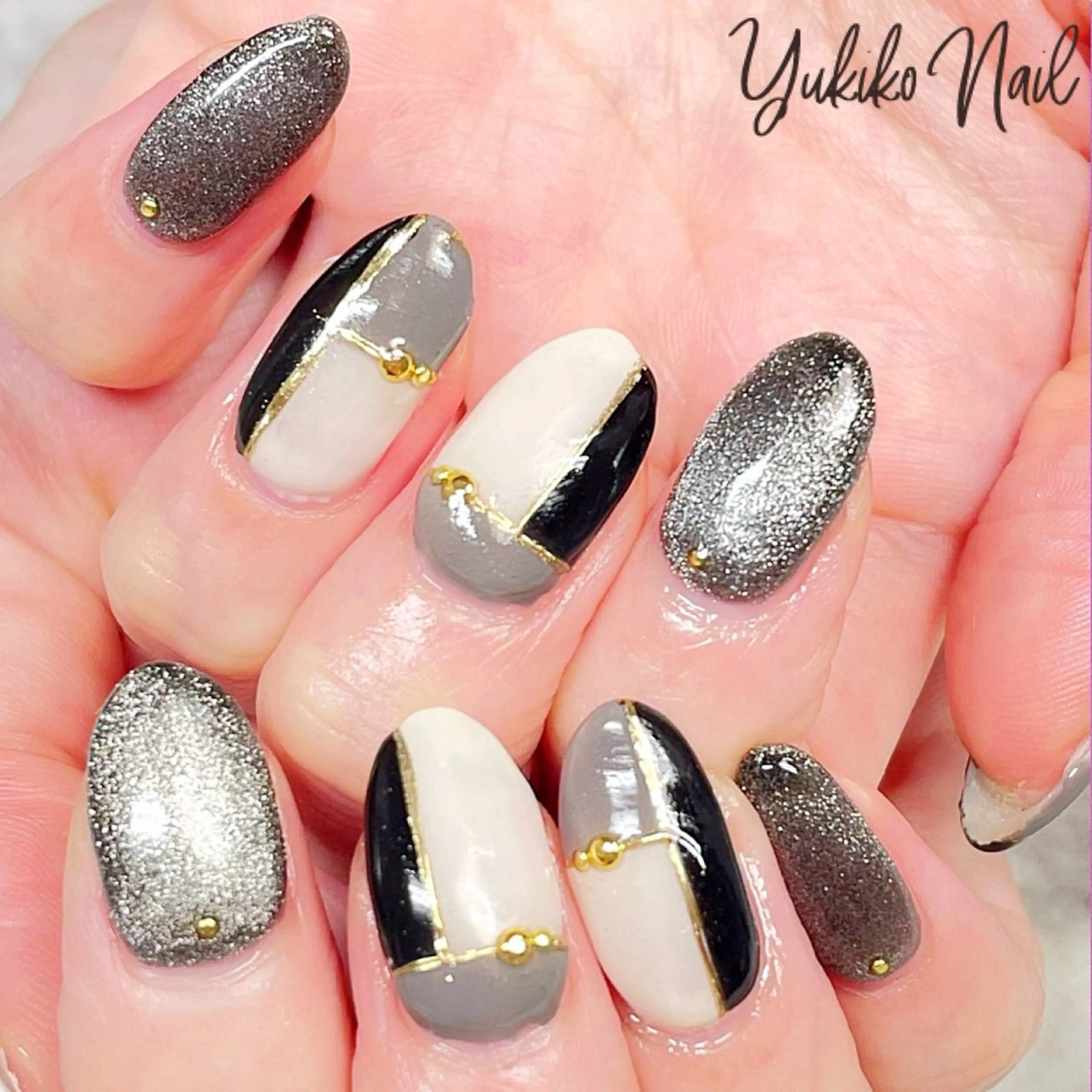 ネイル マグネットネイル ハンドネイル ユキコ ネイルのネイルデザイン