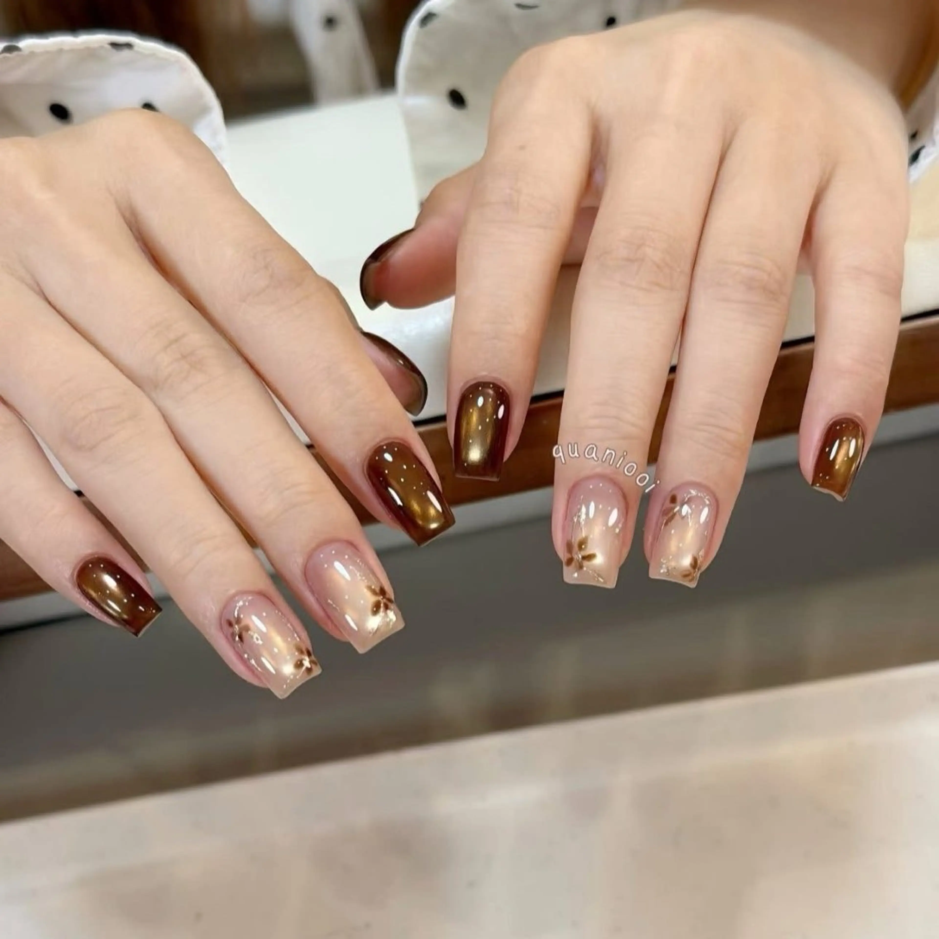 セミロング ハンドネイル Bibi beauty spa Osaka所属・Bibi nail Osakaのネイルデザイン