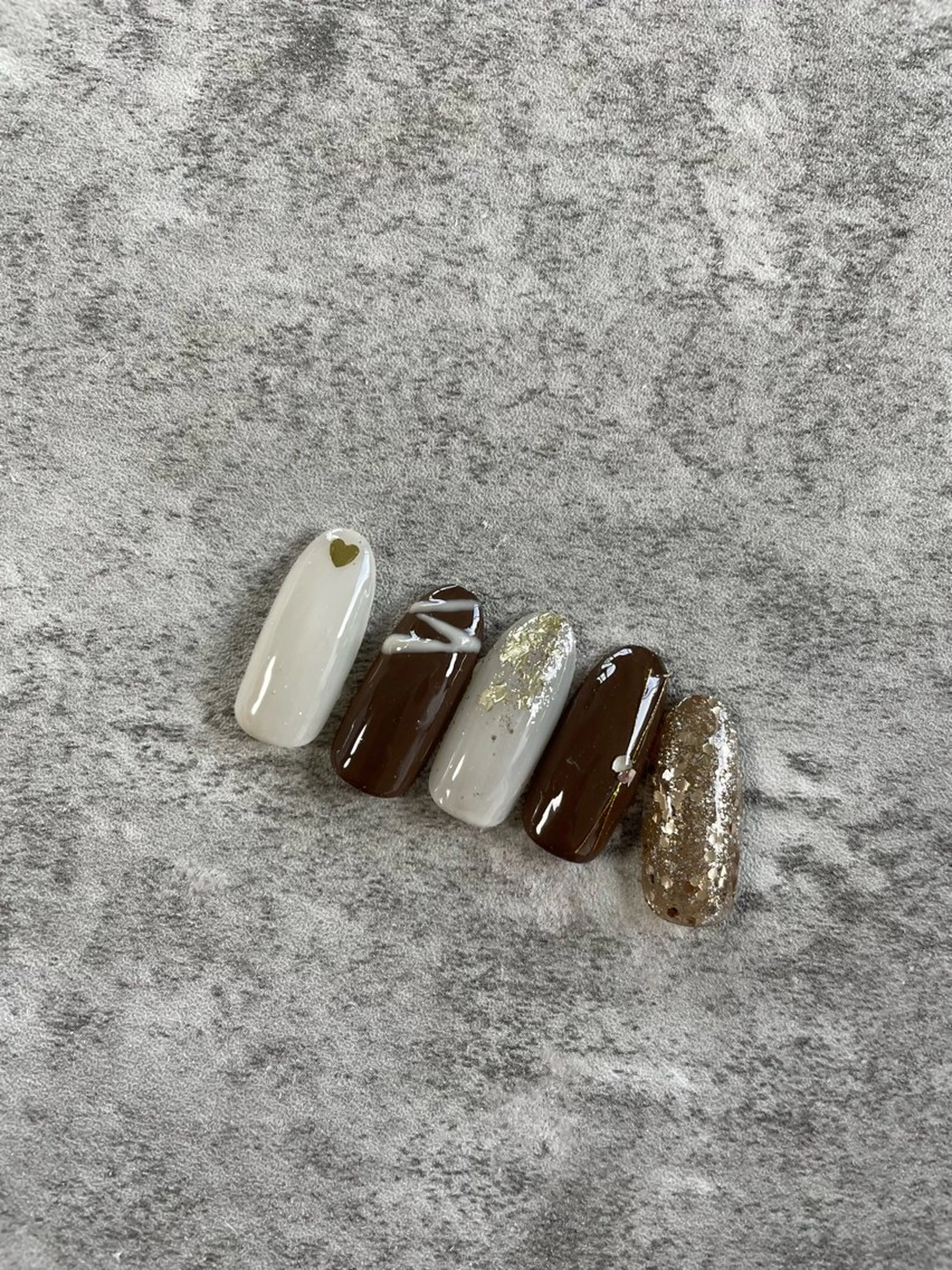 ネイル バレンタイン 27salon yuinaのネイルデザイン