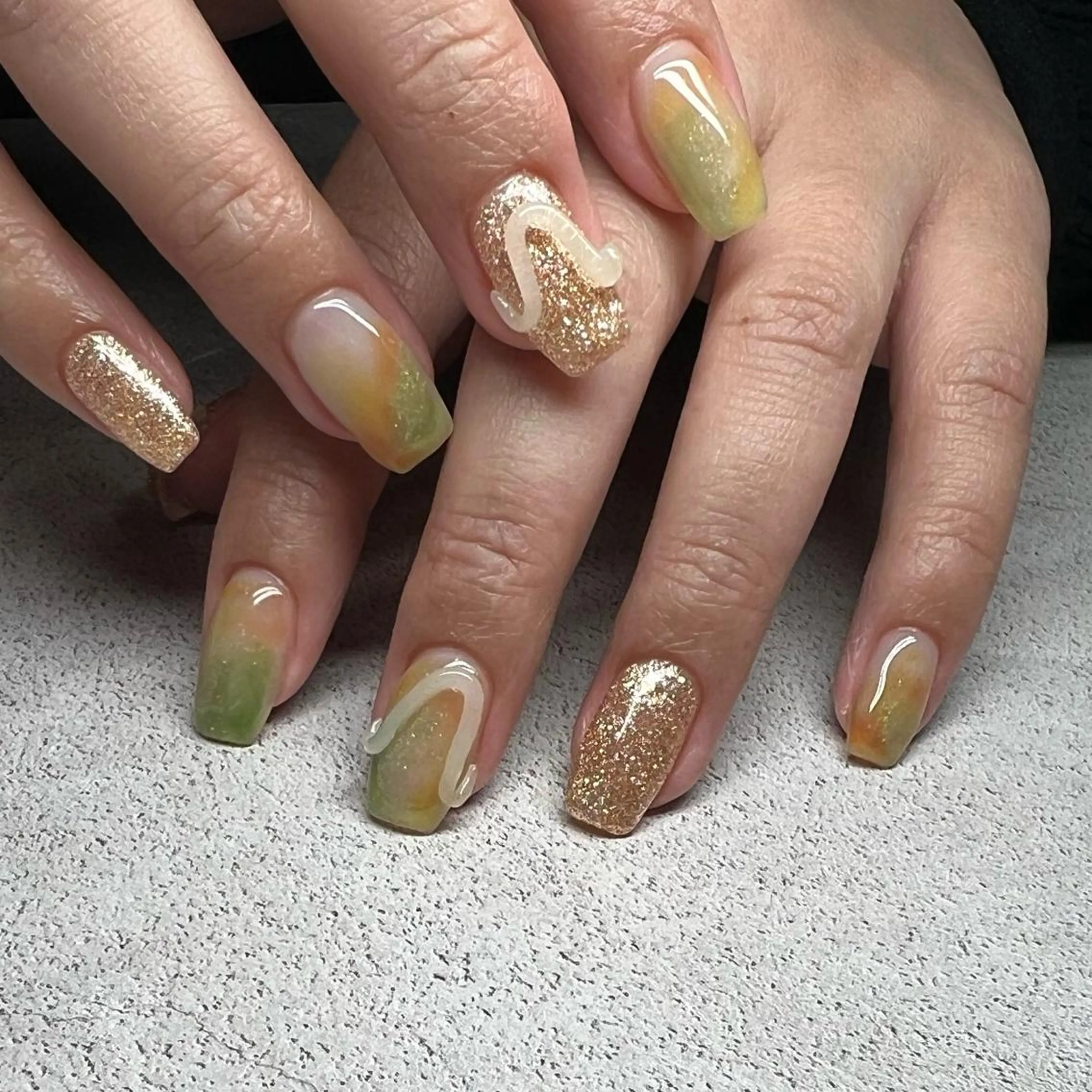 ネイル ハンドネイル 𝐫𝐚𝐢 𝐧𝐚𝐢𝐥の眉毛・アイブロウイメージ