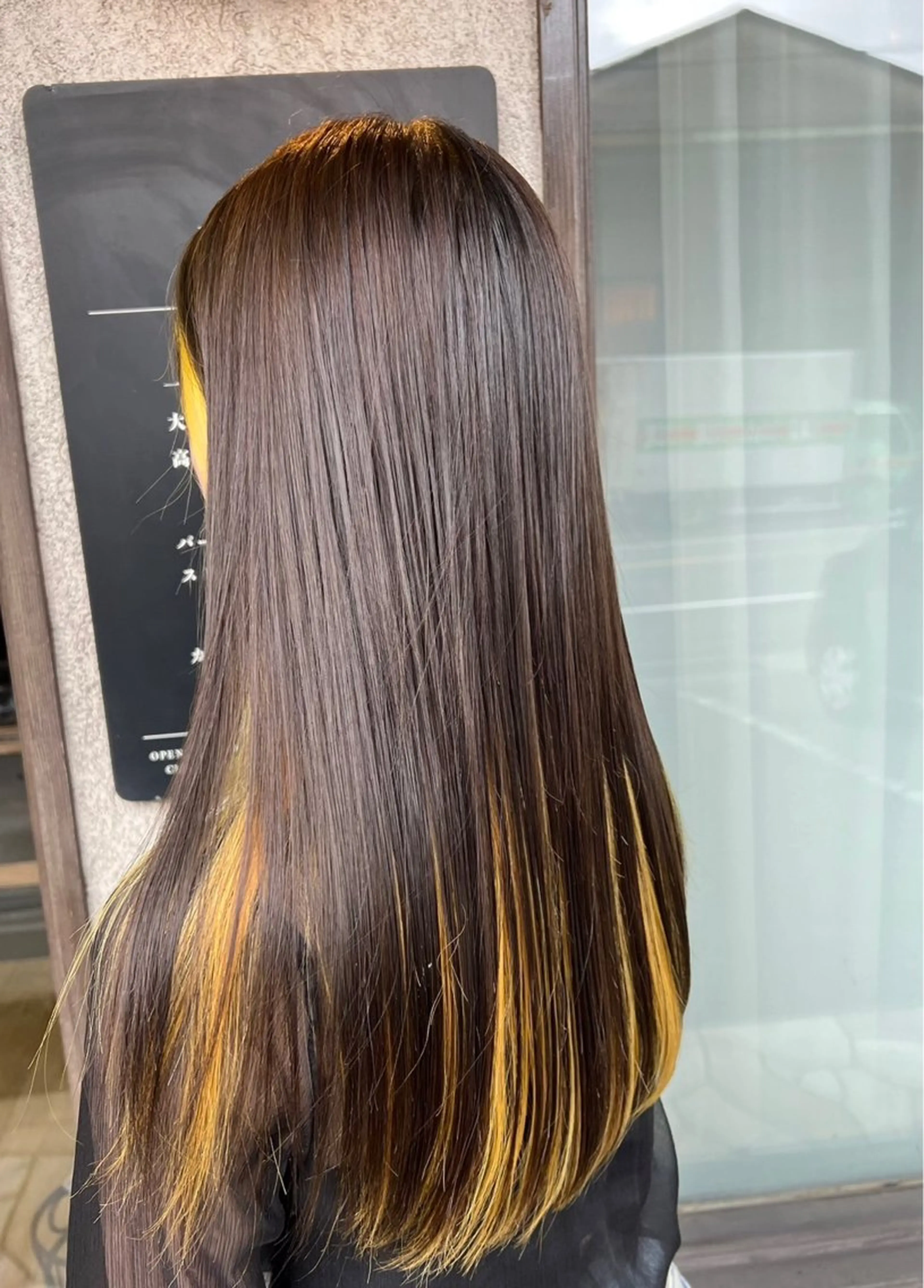 カラー IVERA二刀流⚔️ 横野圭⚔️のヘアスタイル