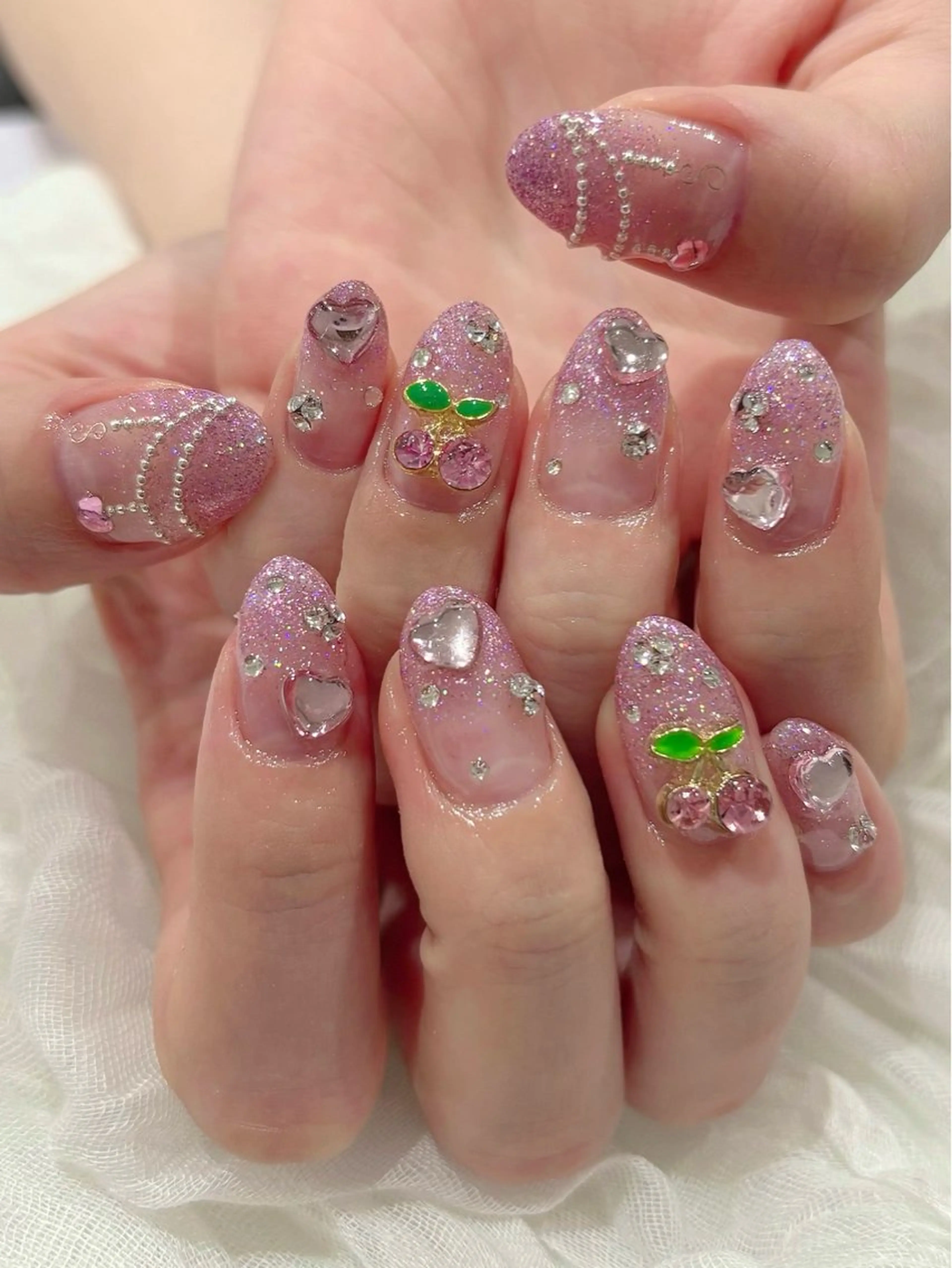 ネイル Zir nail 津田沼店所属・☁️ ゆい 🧸💛のネイルデザイン