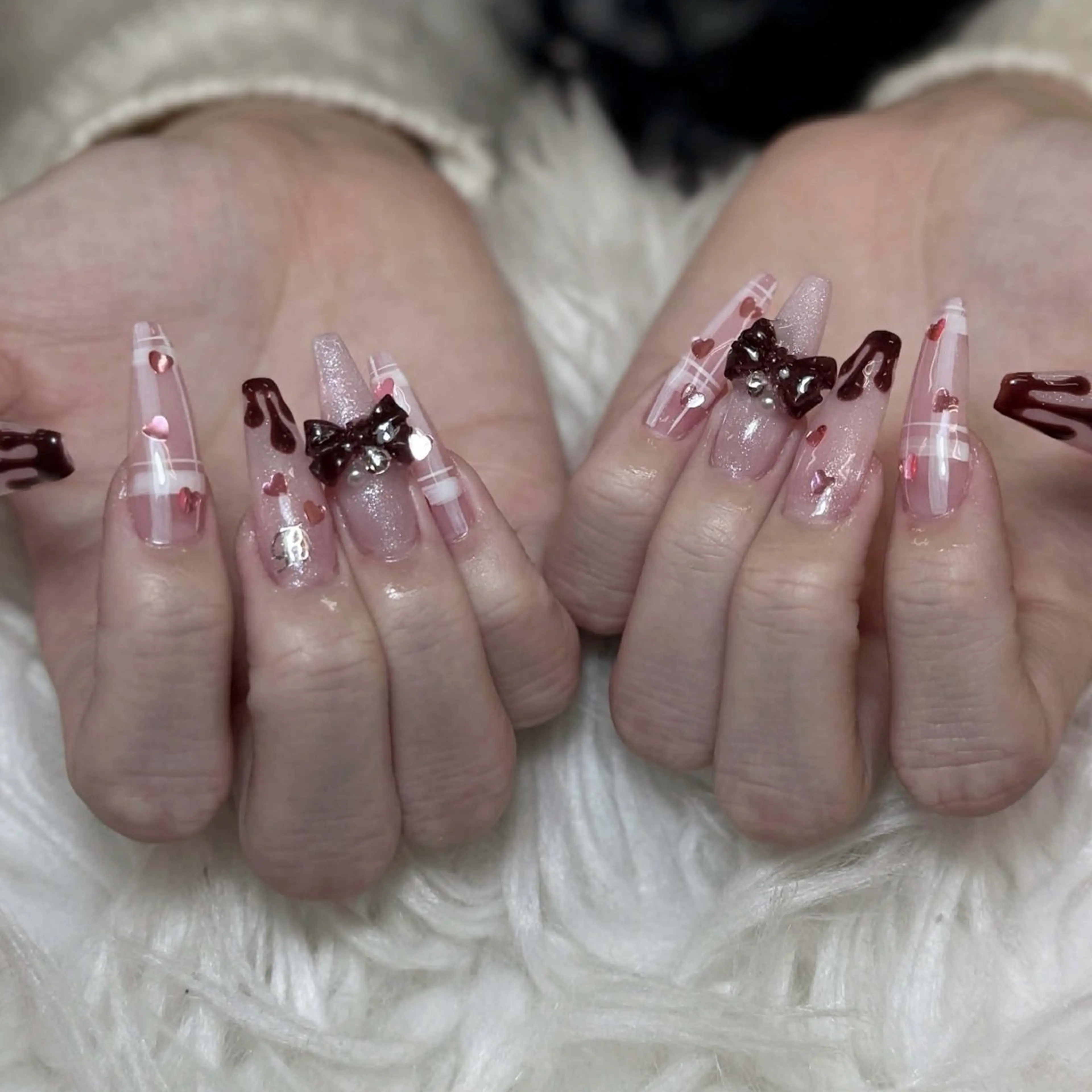 ネイル ハンドネイル ミン ゴテゴテネイルのネイルデザイン