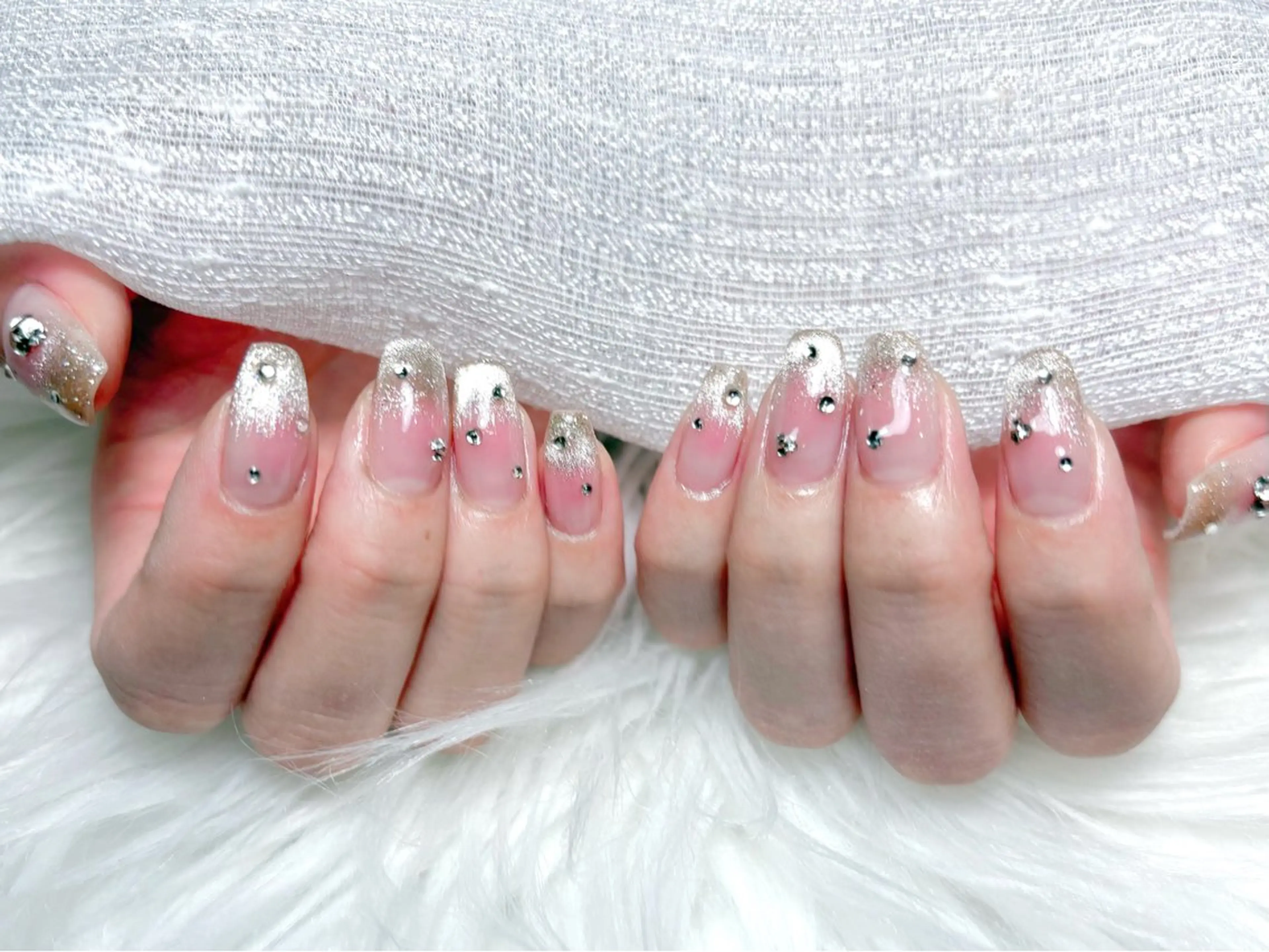 ネイル チークネイル グラデーション マグネットネイル ハンドネイル 【Eclat ｴｸﾗ】nail＆beauty所属・Eclat［ｴｸﾗ］ Yuriのネイルデザイン