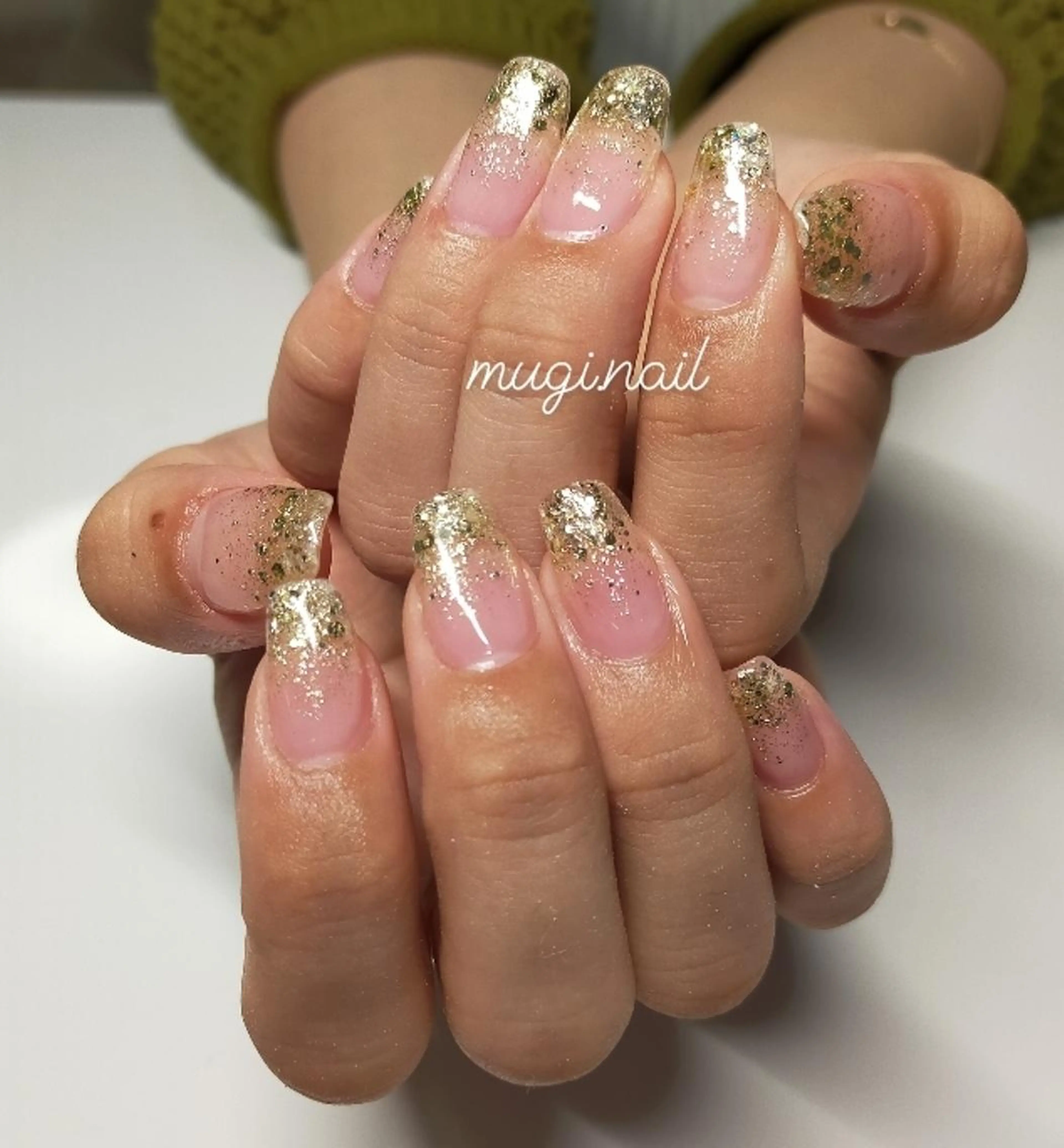 ネイル グラデーション ラメ(グリッター) ラメグラデーション Lulu nail salon 南堀江店所属・西村 あやかのネイルデザイン