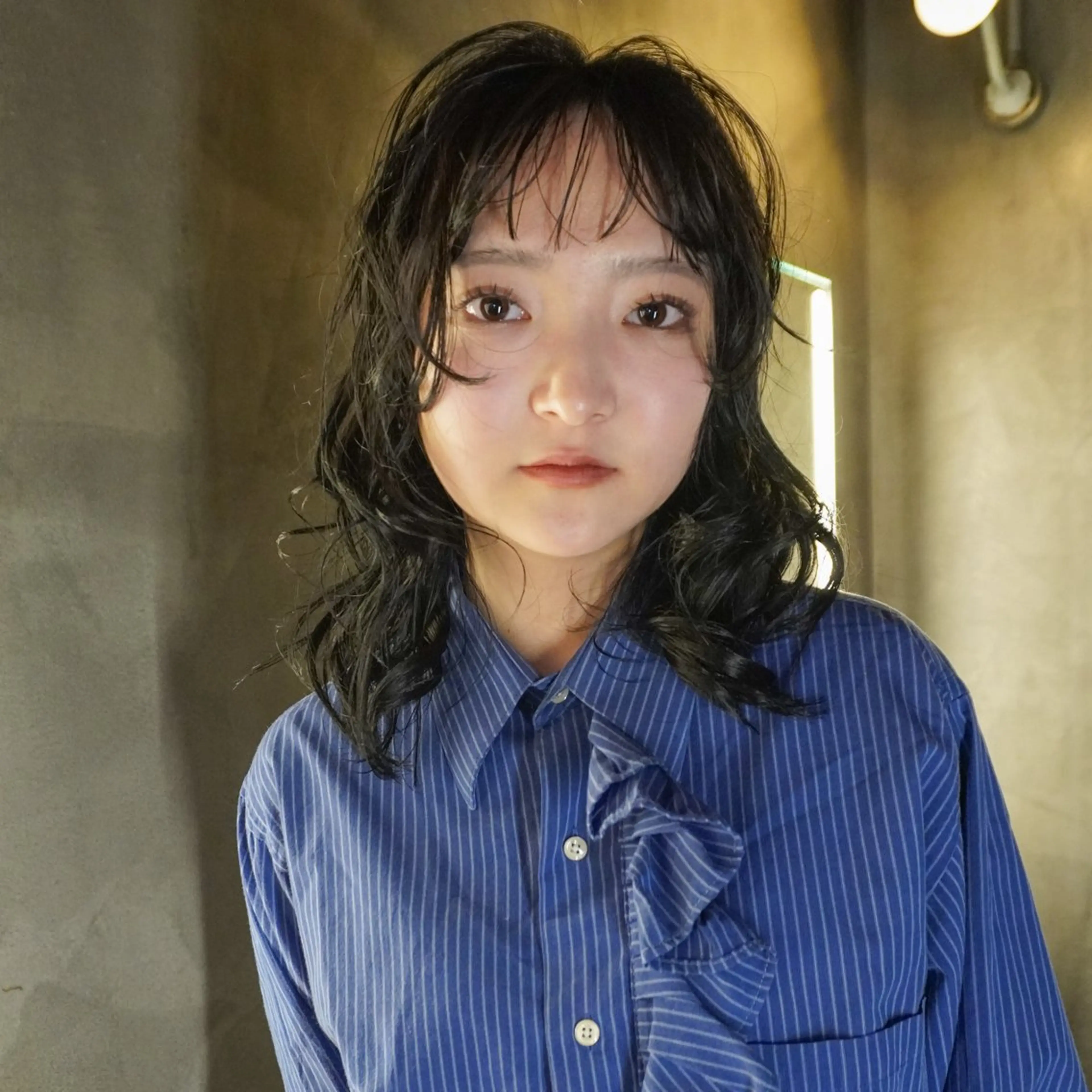 ミディアム カラー グレージュ レイヤーカット カット ヘアカラー トリートメント ◽️モードヘア◽️ SHOUTOのヘアスタイル