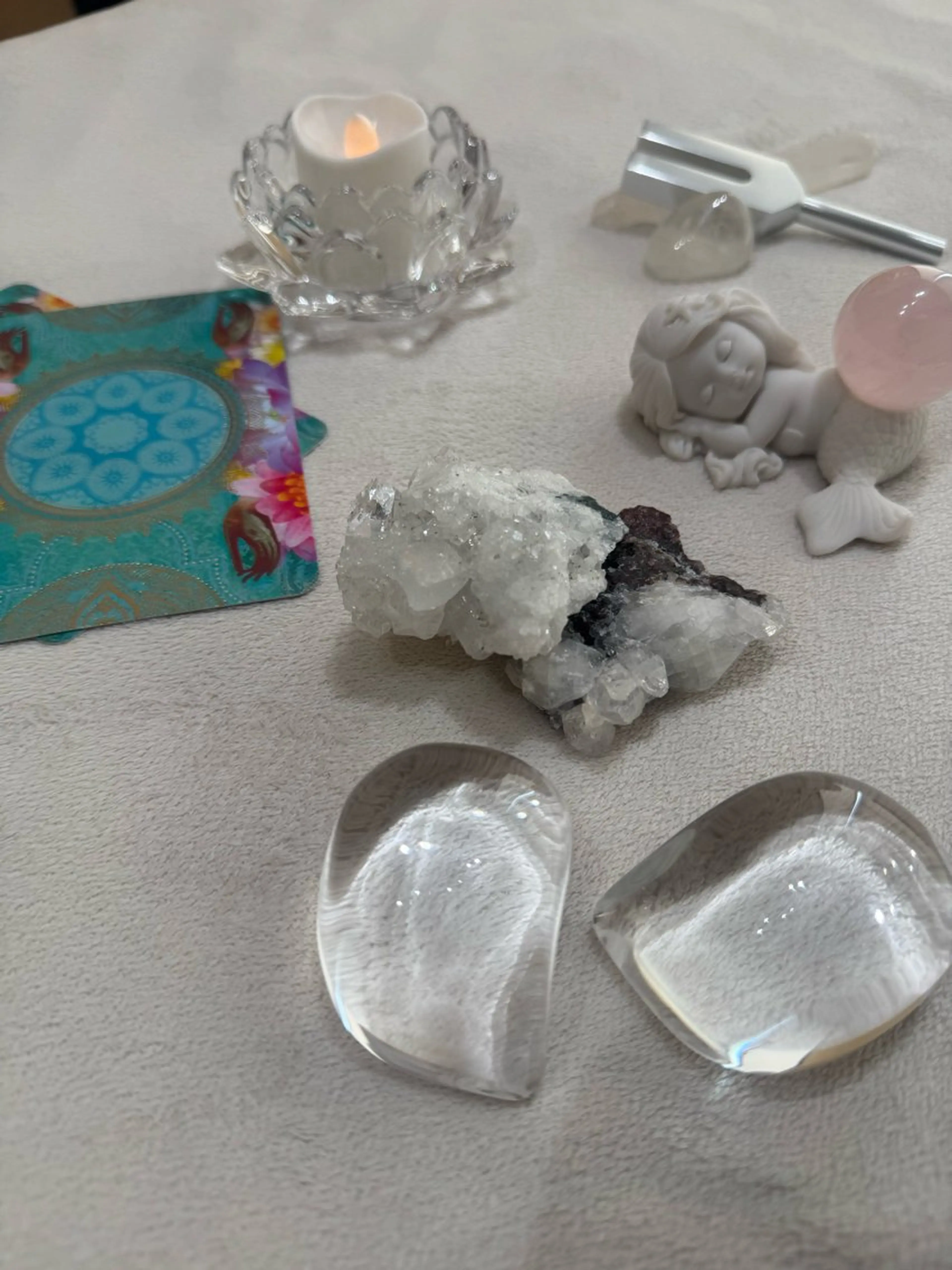 クリスタルハンド　20分　ハンド​〜​脇​〜​肩までのケアの写真