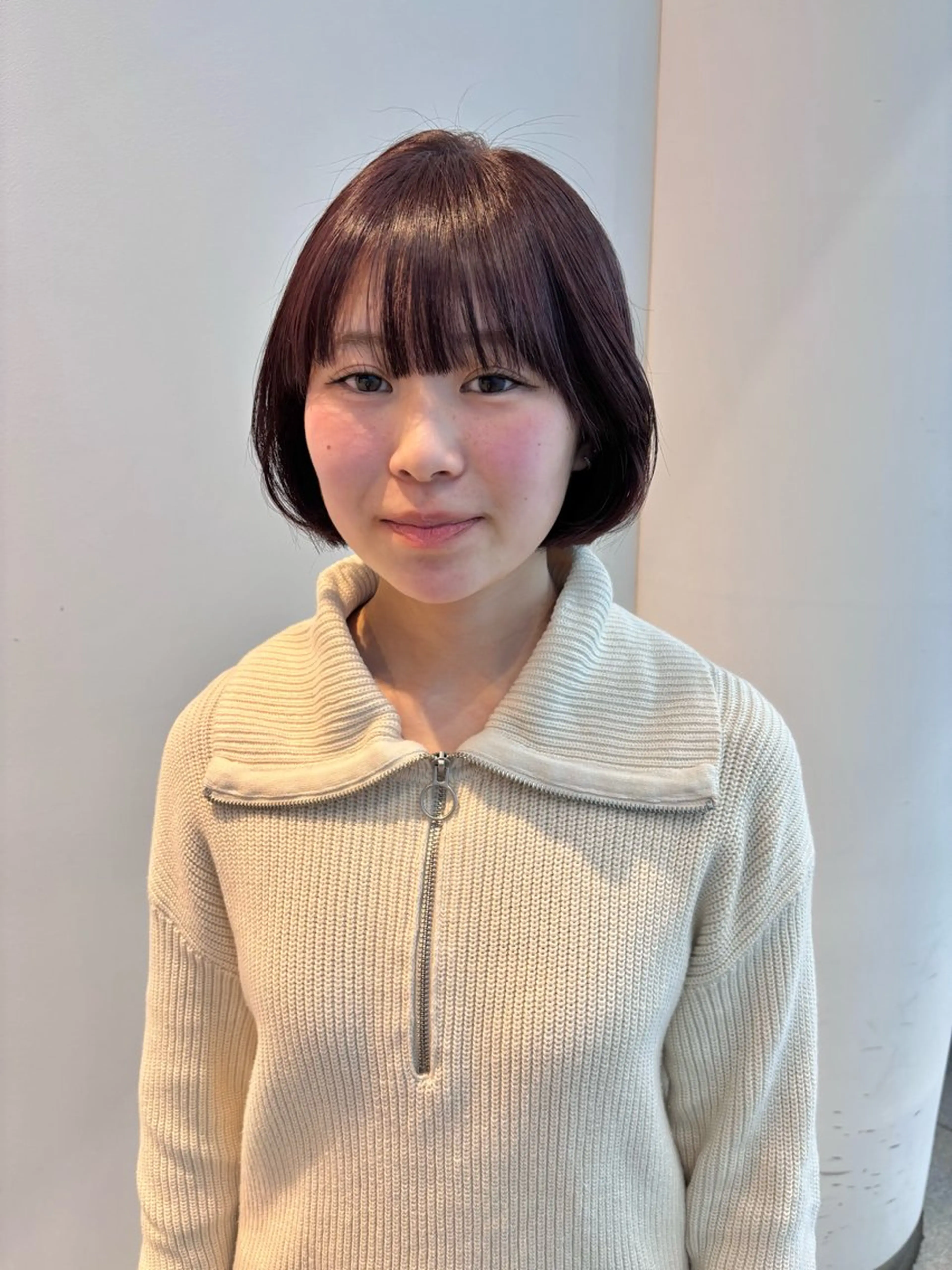 ショート レッドブラウン カット ヘアカラー くさかみさき🌼暖色 /耳つぼ/オタク🌼のヘアスタイル