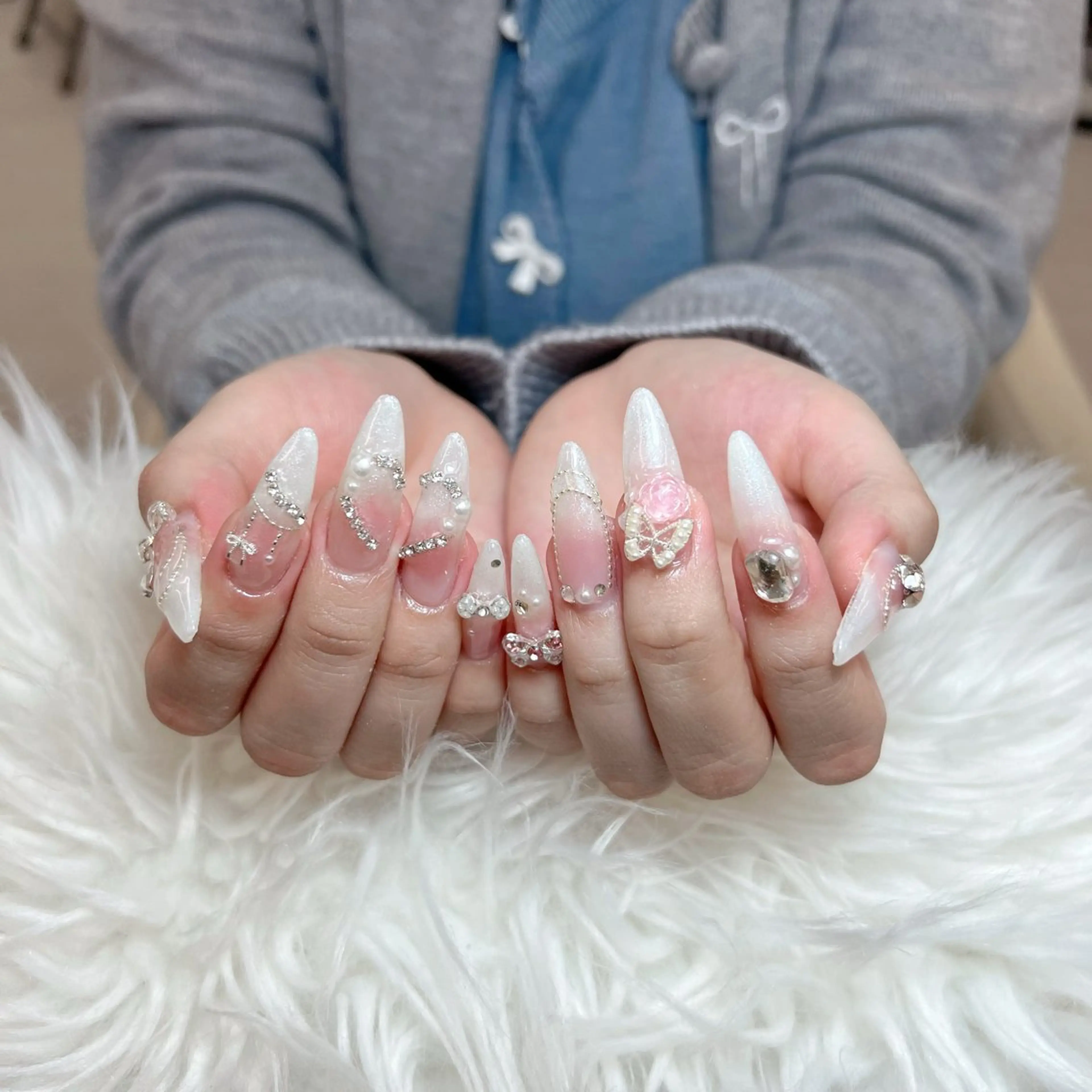 ネイル anh nail anne🤍のネイルデザイン