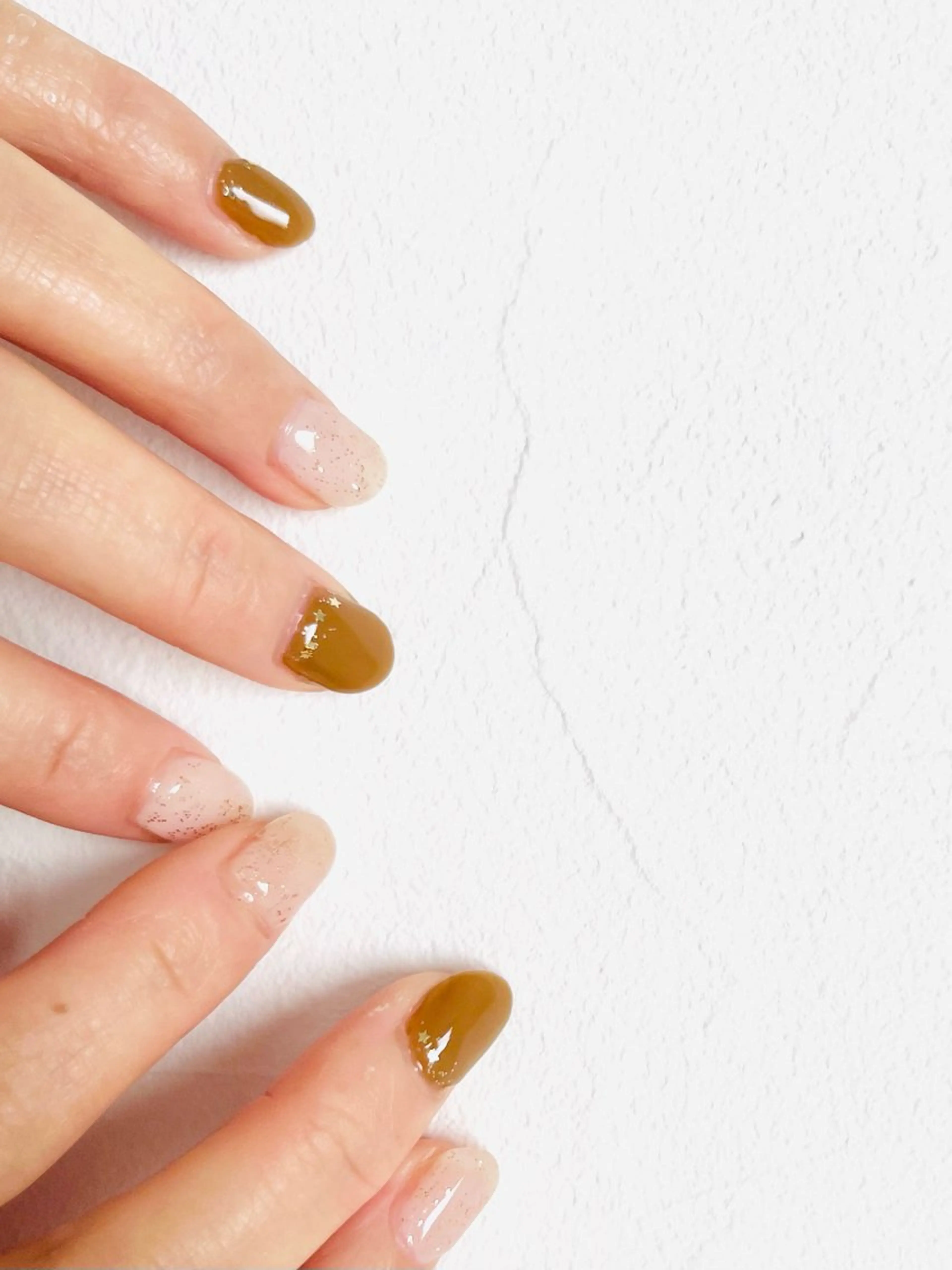 ネイル ブラウン キラキラネイル ハンドネイル Hum nail  roomのネイルデザイン