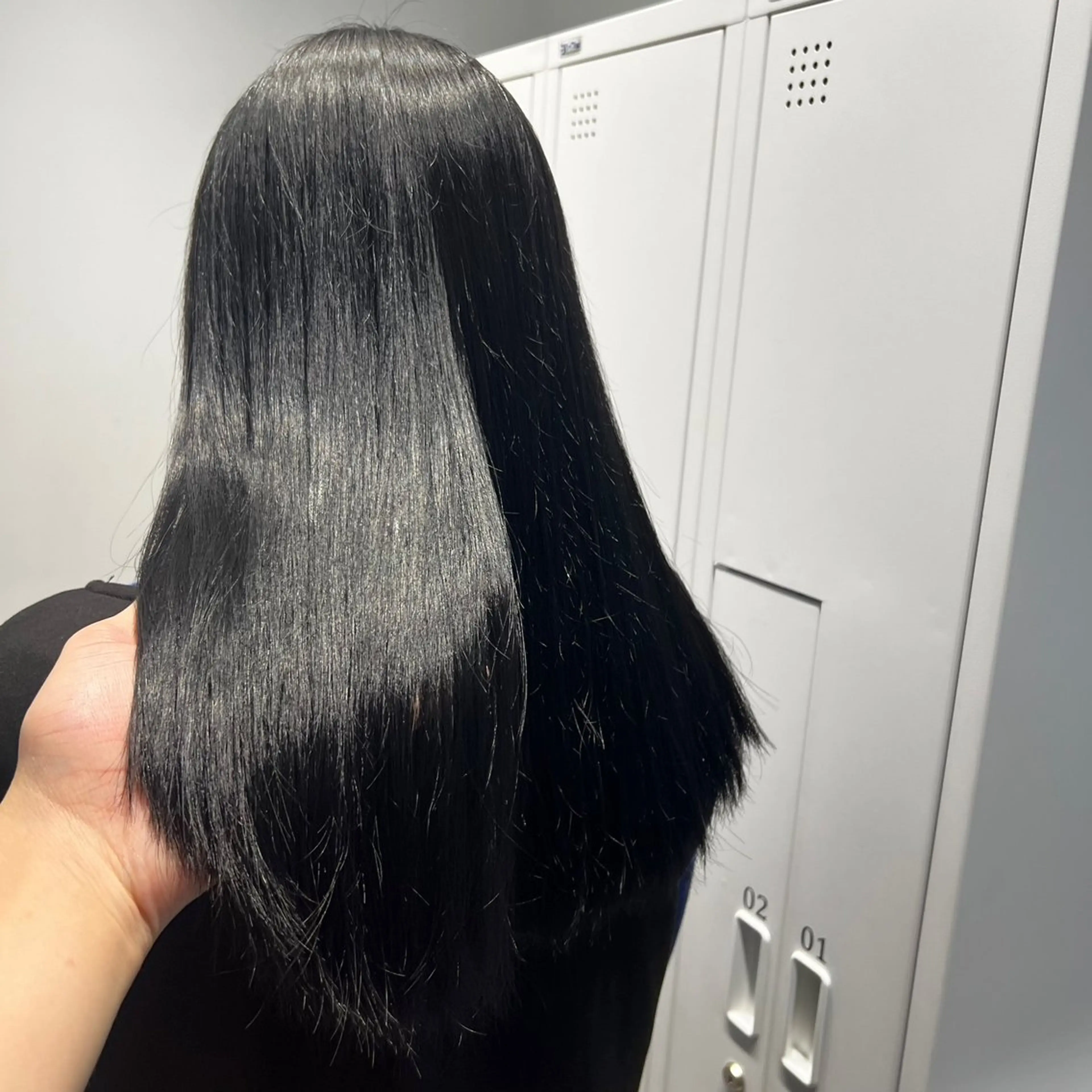 セミロング カラー 透け上品ハイトーン 職人ゆうと🤍のヘアスタイル