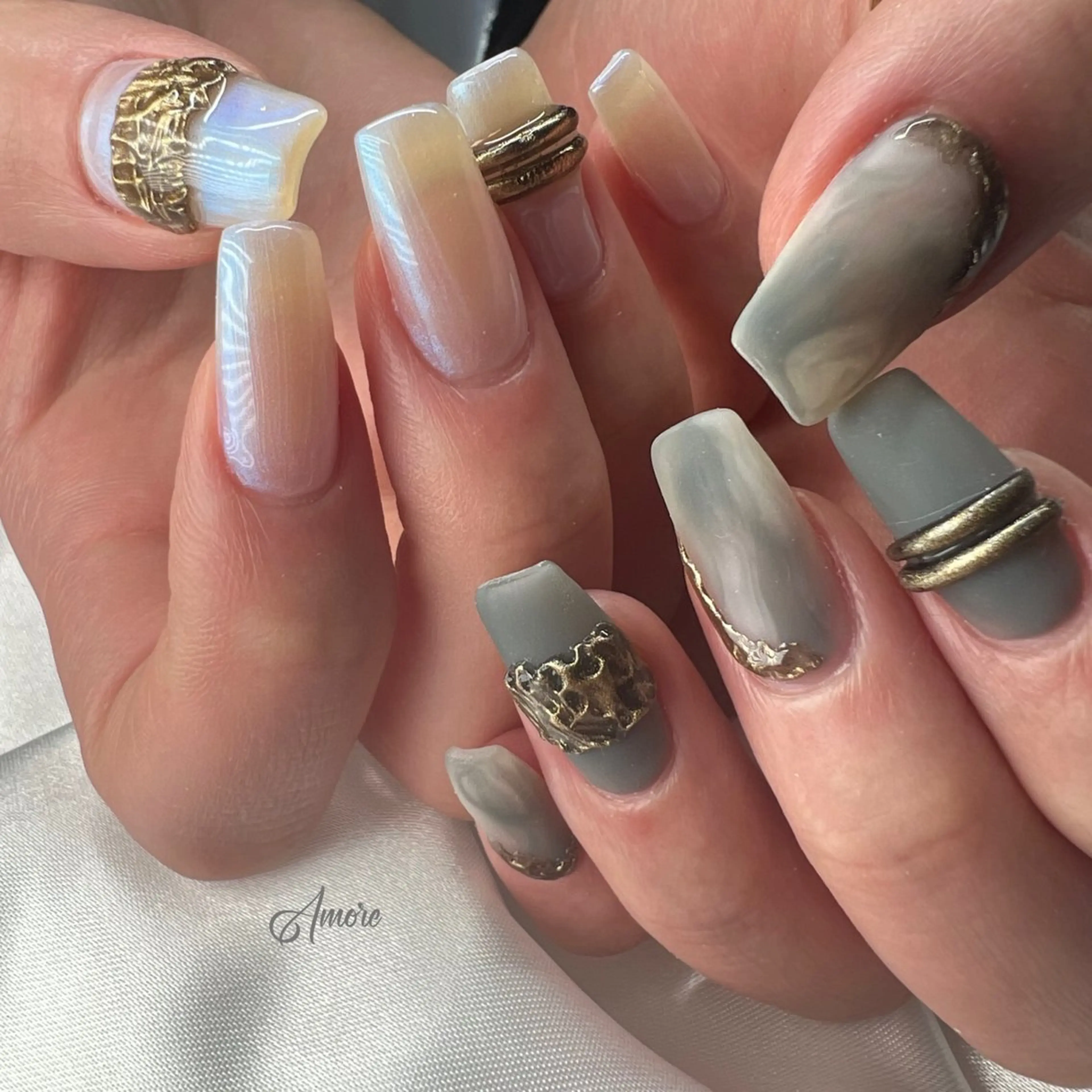 ネイル ジェルネイル キラキラネイル 韓国ネイル パラジェル 冬ネイル You kyehwaのネイルデザイン