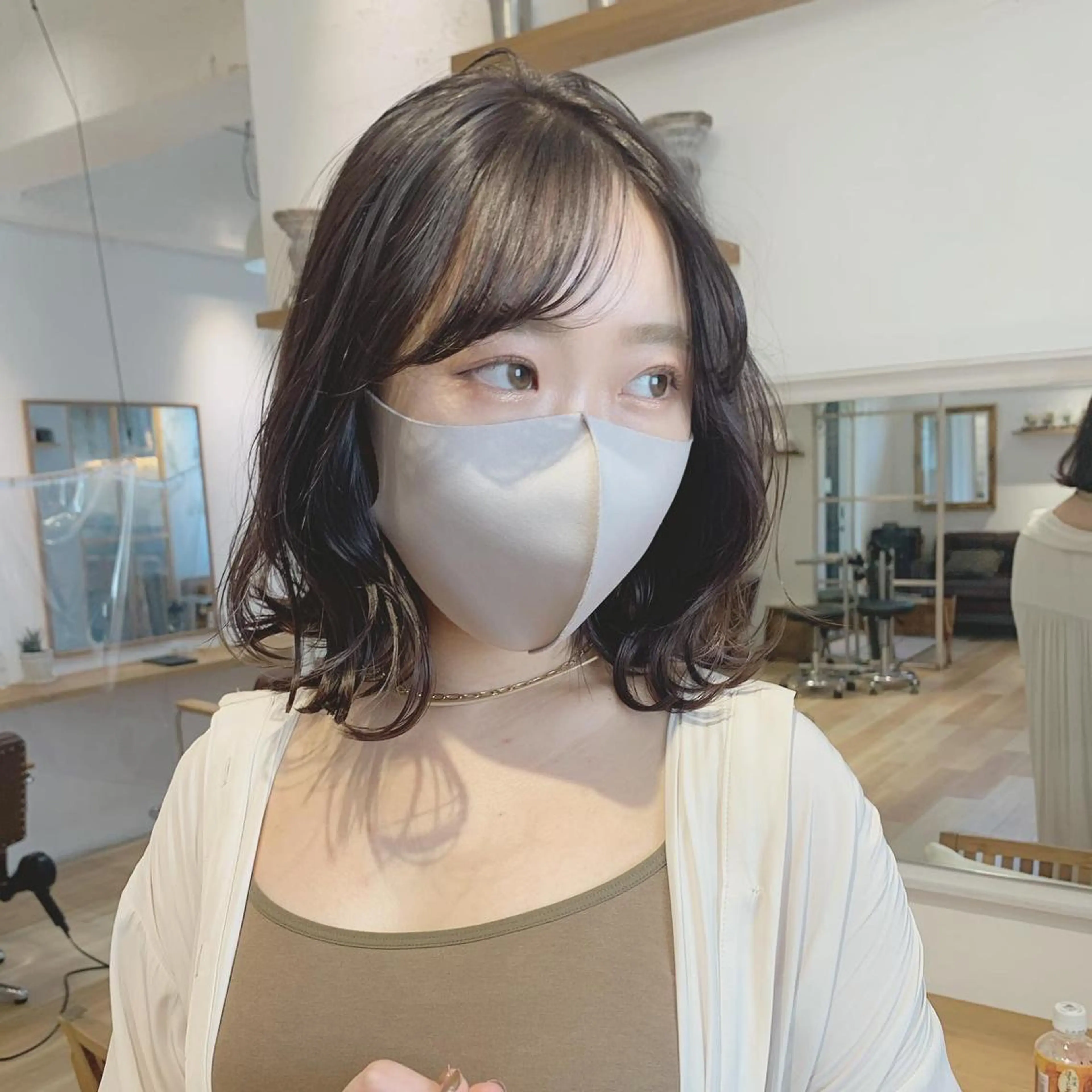 ミディアム カラー ネイル ヘアカラー トリートメント ハイトーン&暗髪🔥 表参道二刀流マエダのヘアスタイル