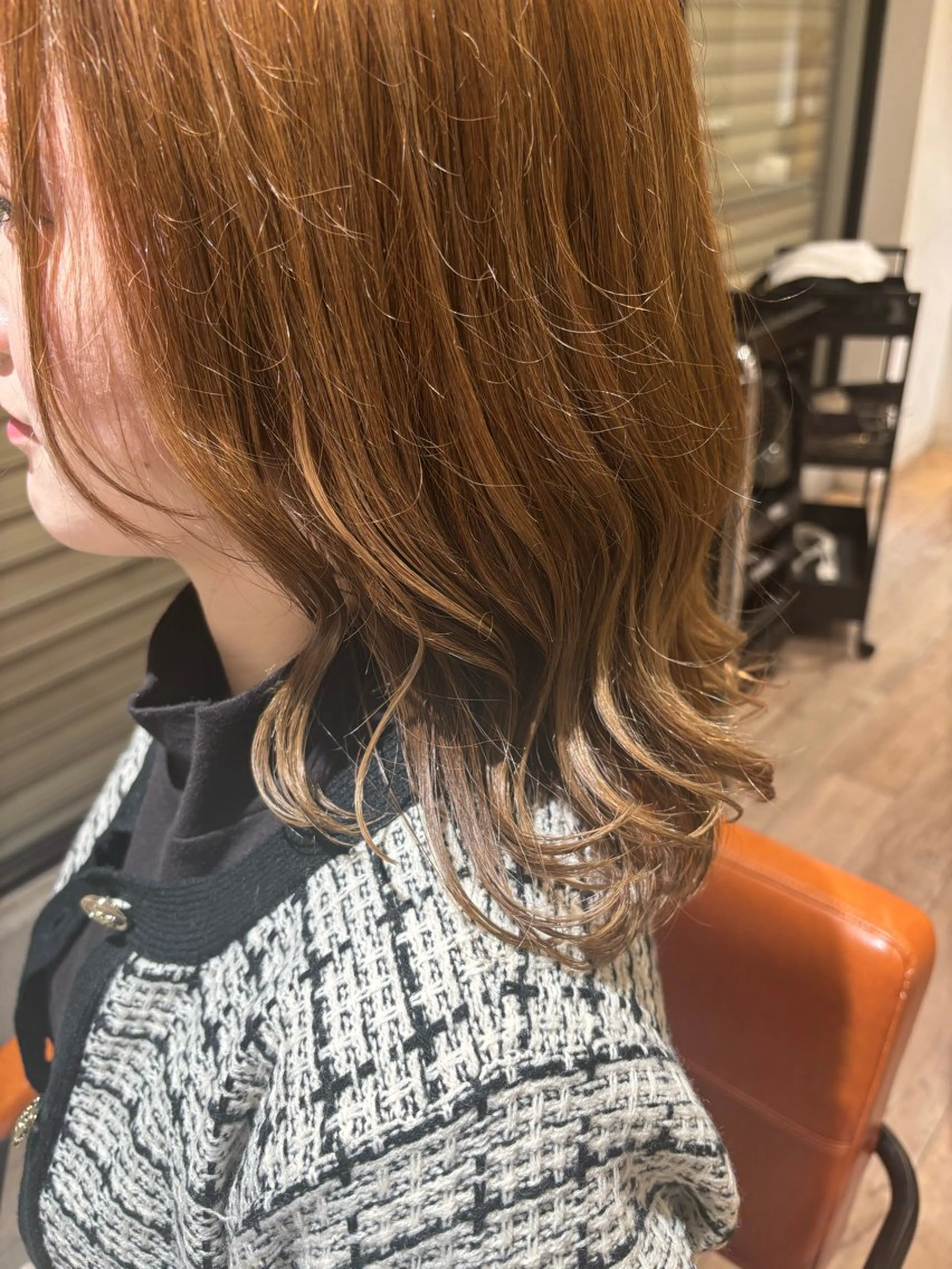 セミロング 関根 菜帆のヘアスタイル