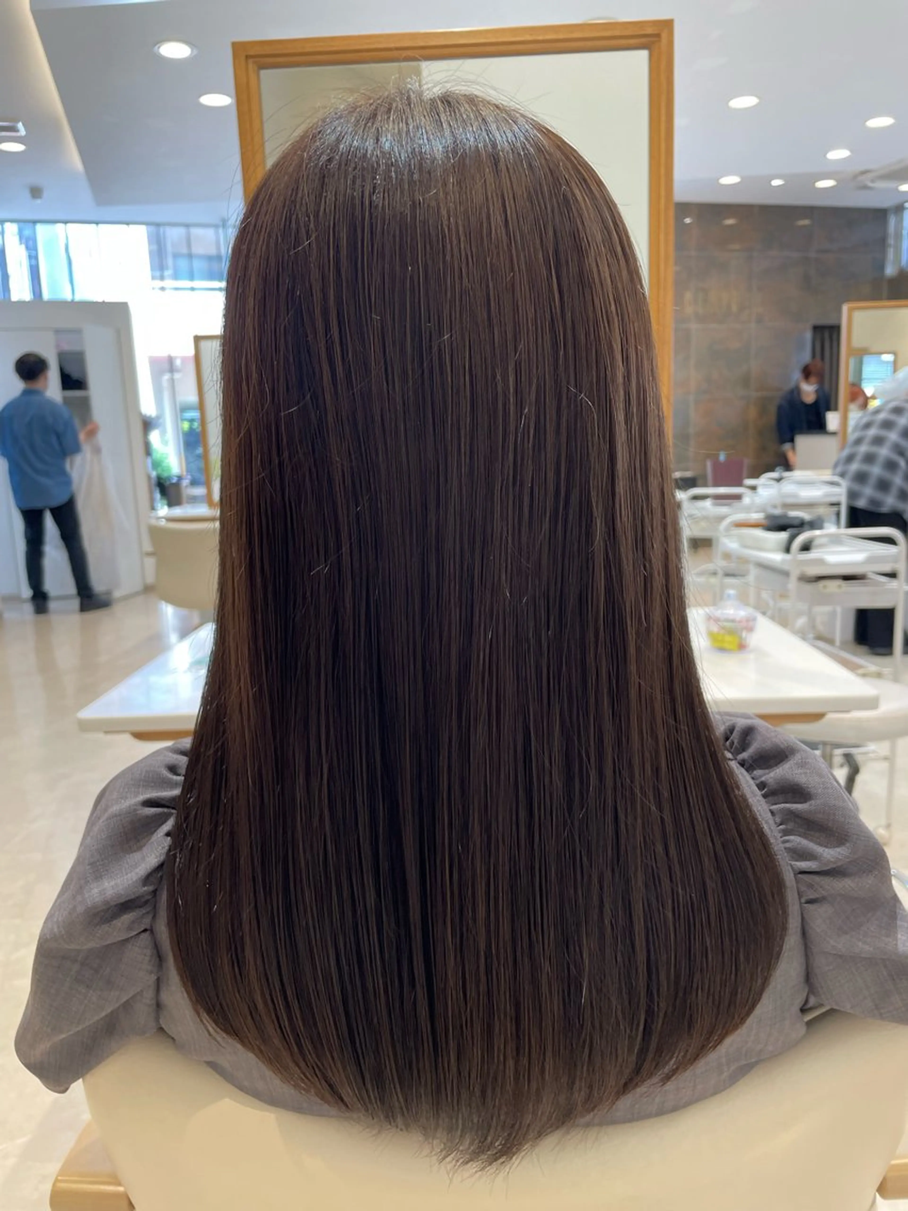 ロング カット ヘアカラー ヘッドスパ／透明感 カラー伊藤 千尋のヘアスタイル