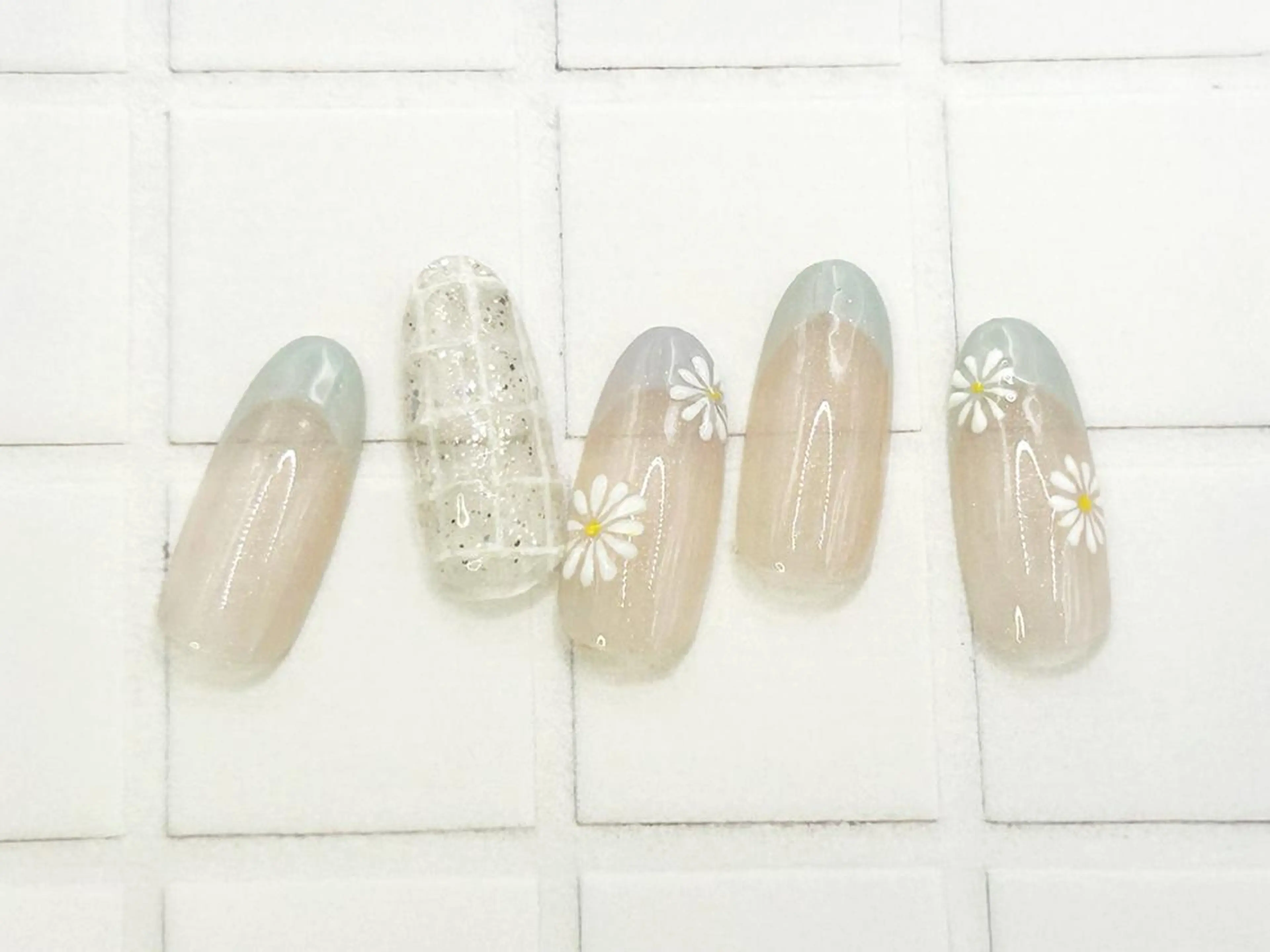 ネイル ハンドネイル orbe 芳長のネイルデザイン