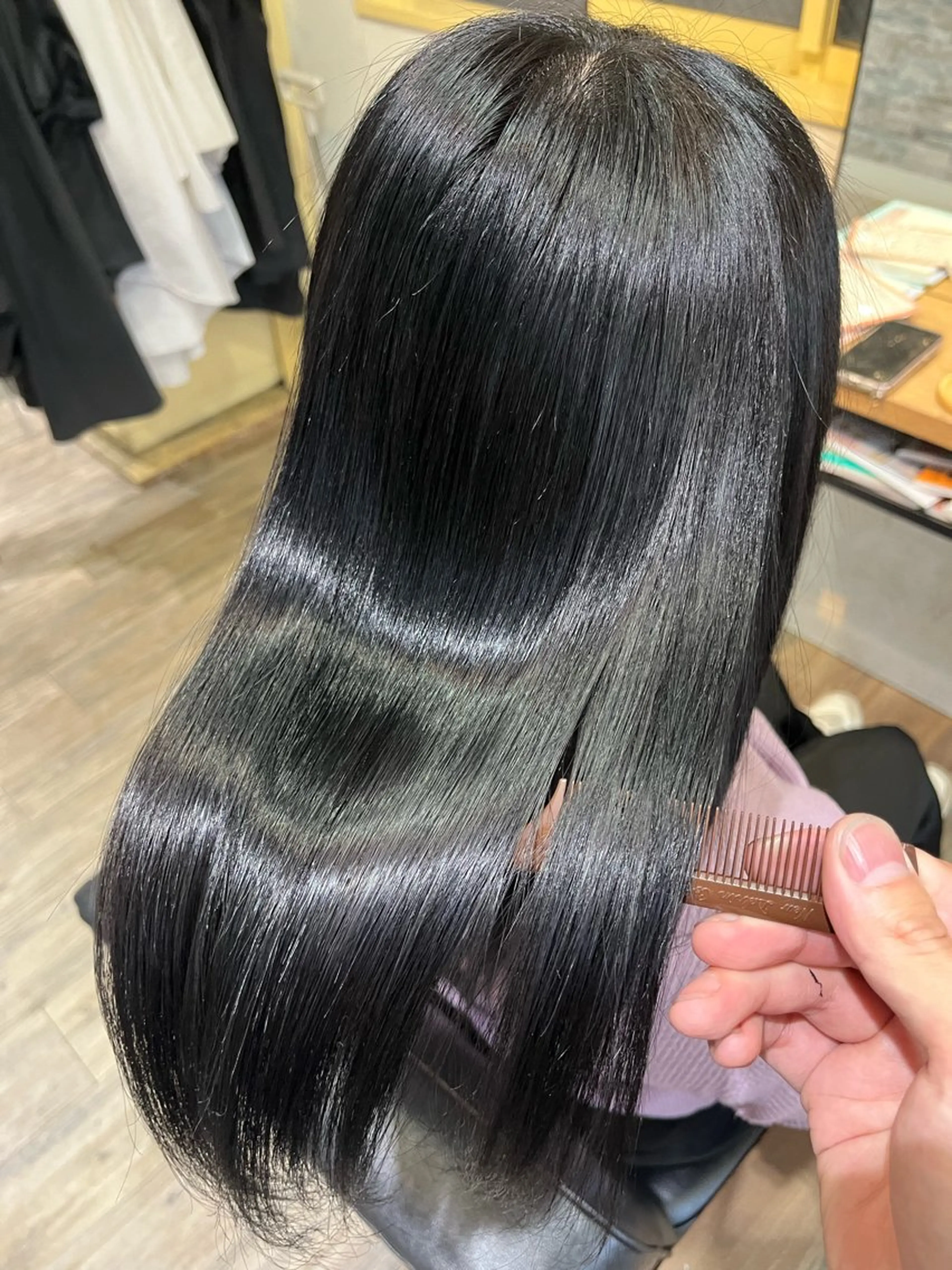 ミディアム カラー ブリーチ トリートメント ワタイショウタ 髪質改善✨眉毛サロンのヘアスタイル