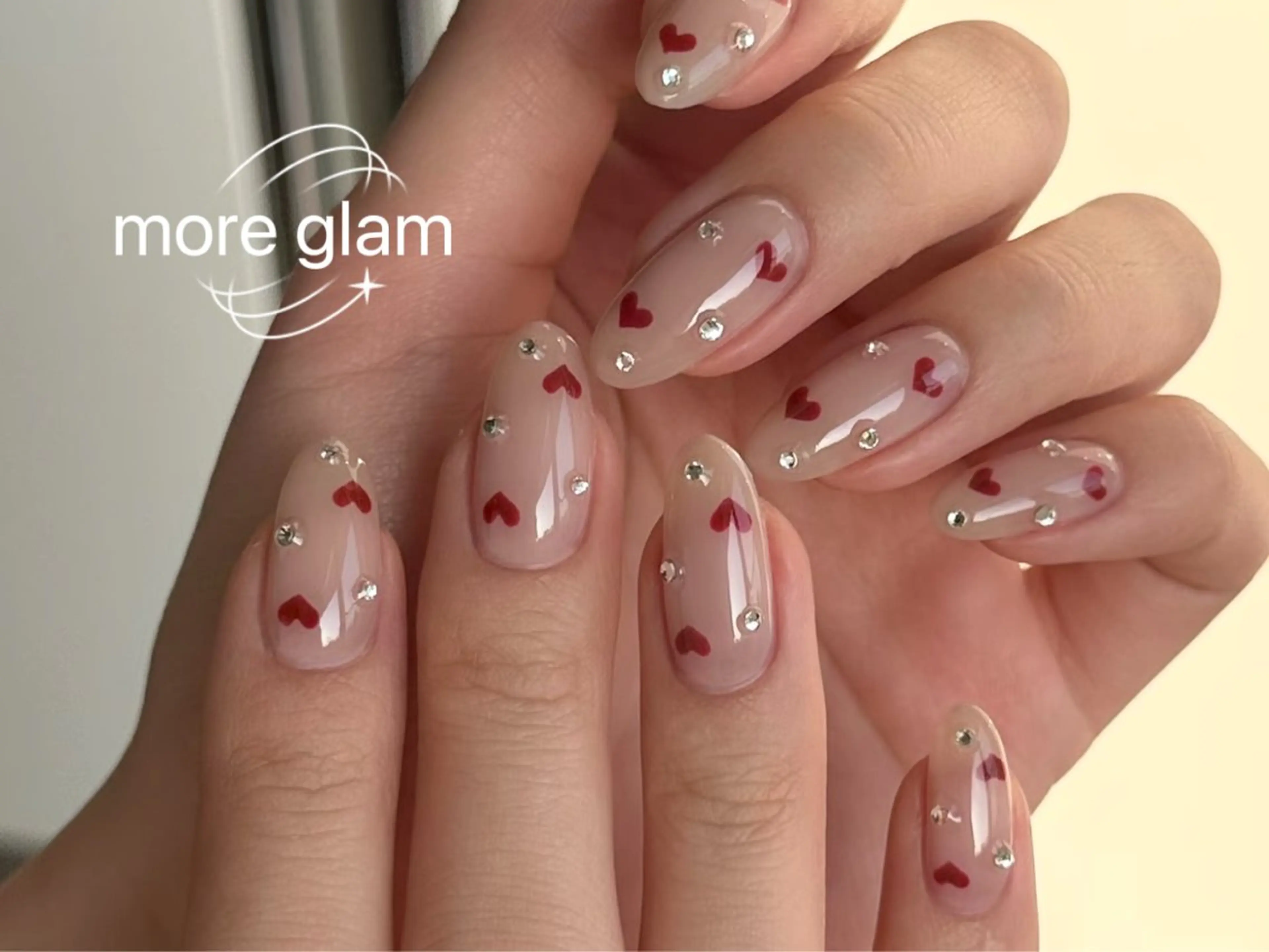 ミディアム more glam 原宿店のネイルデザイン