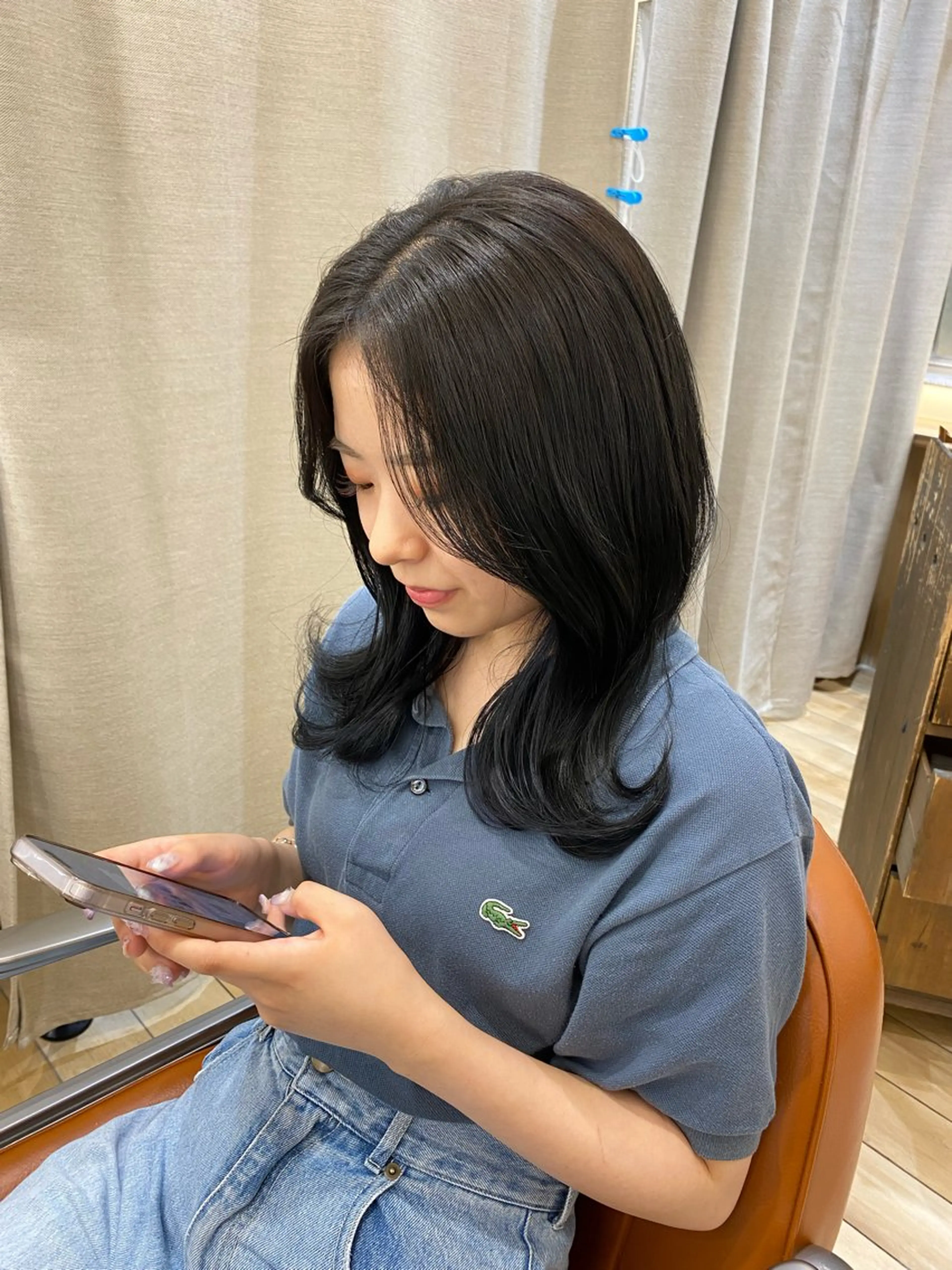 ミディアム カラー 韓国風ヘア レイヤーカット 新宿メンズパーマ ヨモギダのヘアスタイル