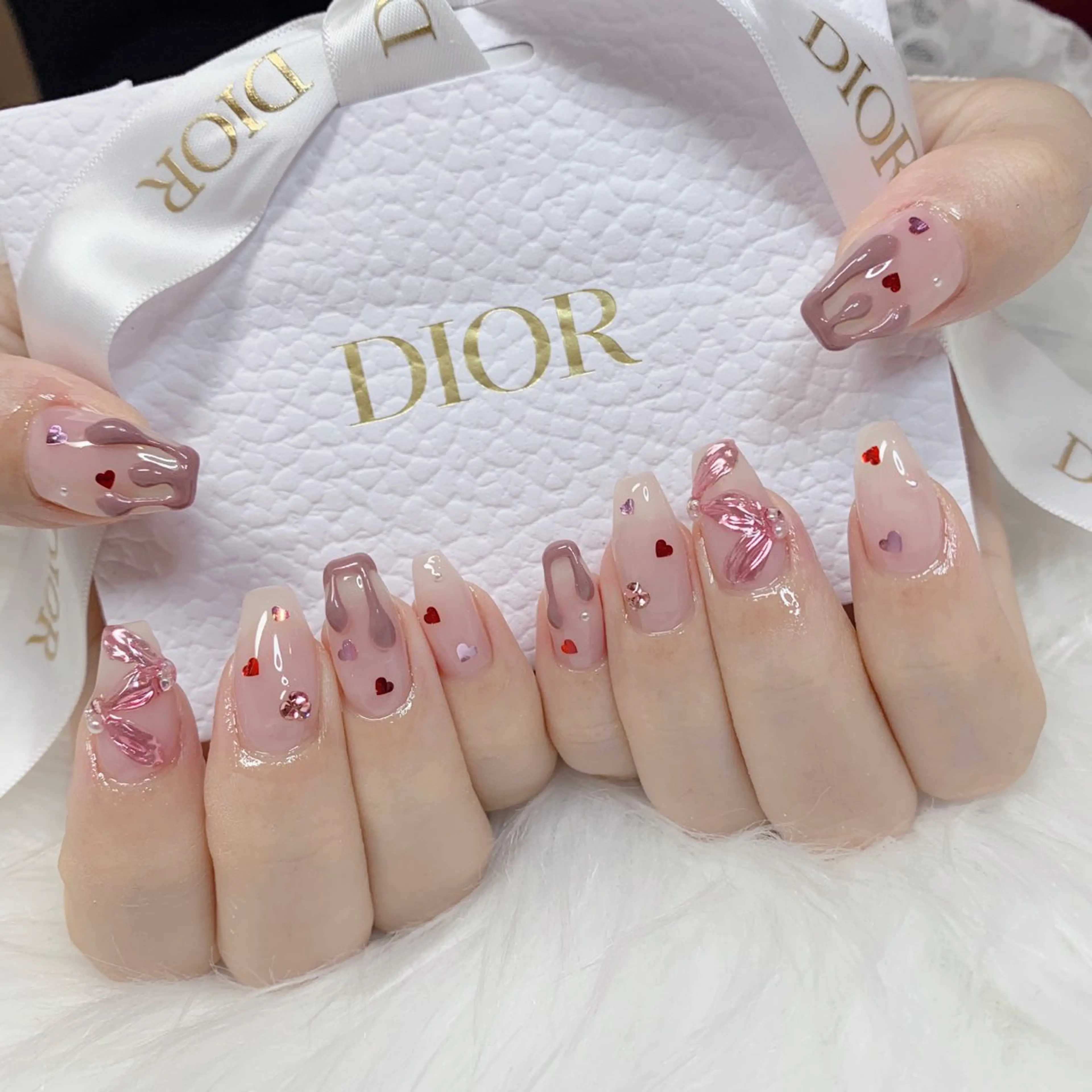 ネイル ハンドネイル La neige* yuki 🥯🍑のネイルデザイン