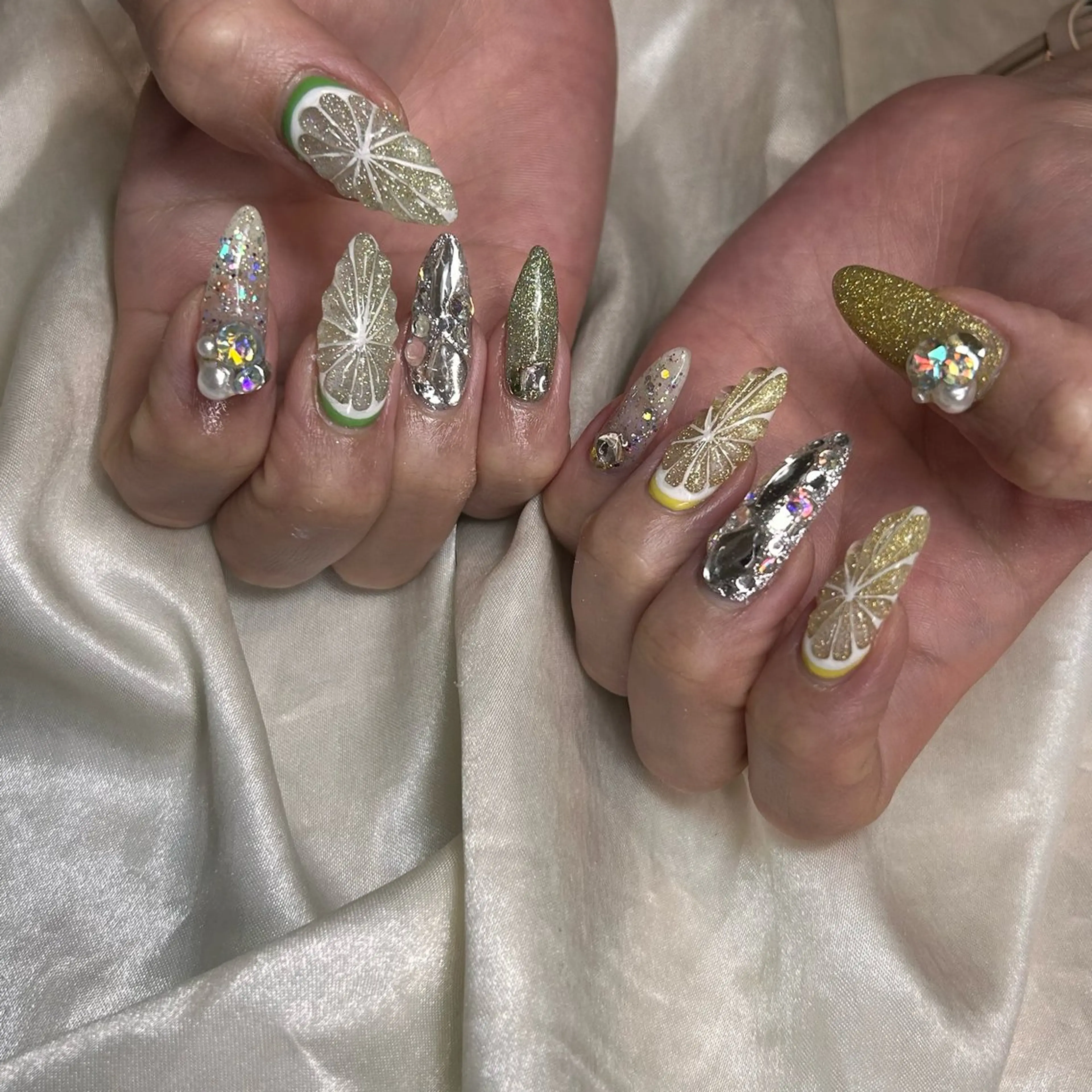 ネイル ハンドネイル 西岡 杏のネイルデザイン