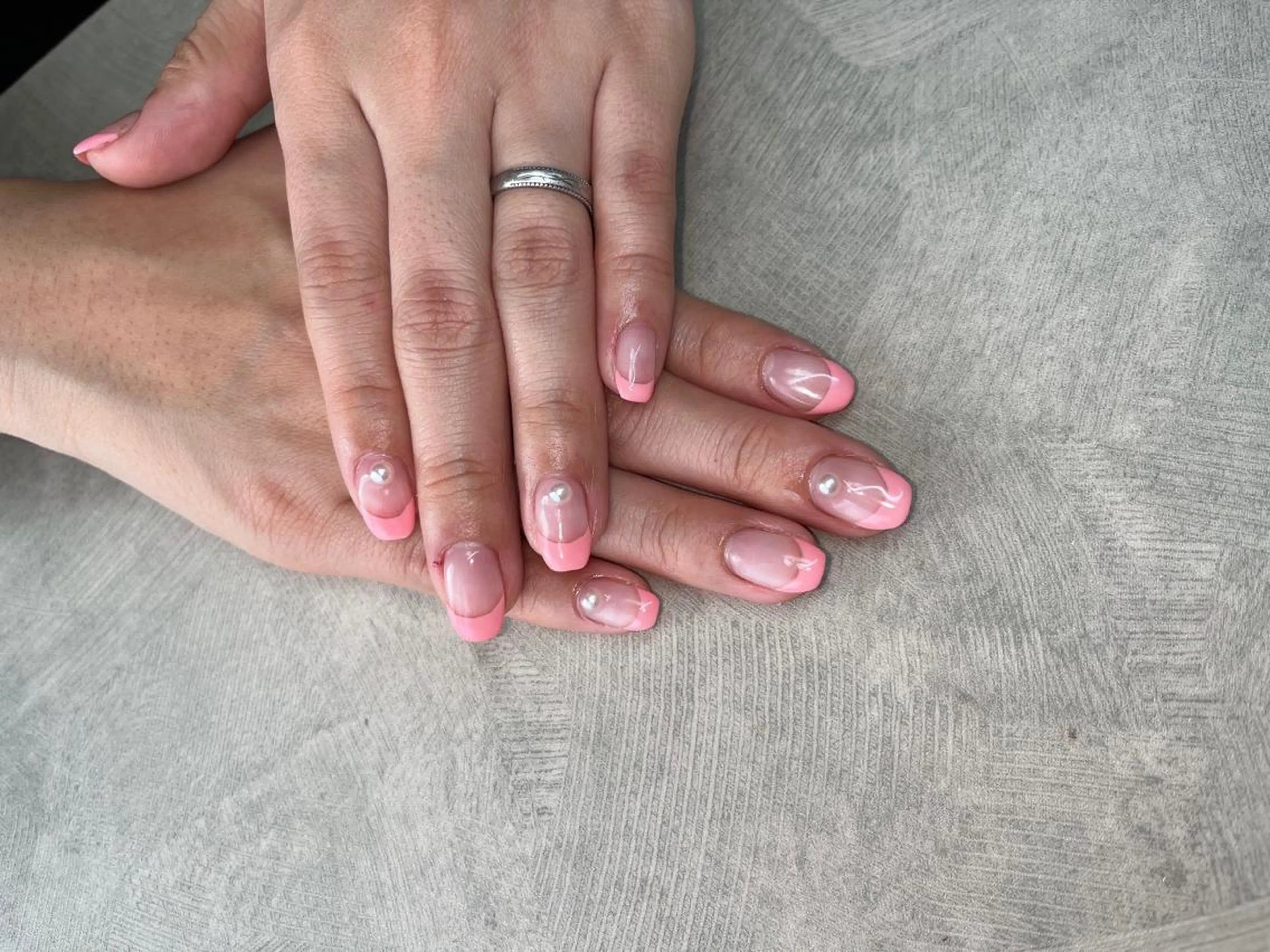 ネイル フレンチネイル ピンク ハンドネイル MIKA ♡のネイルデザイン