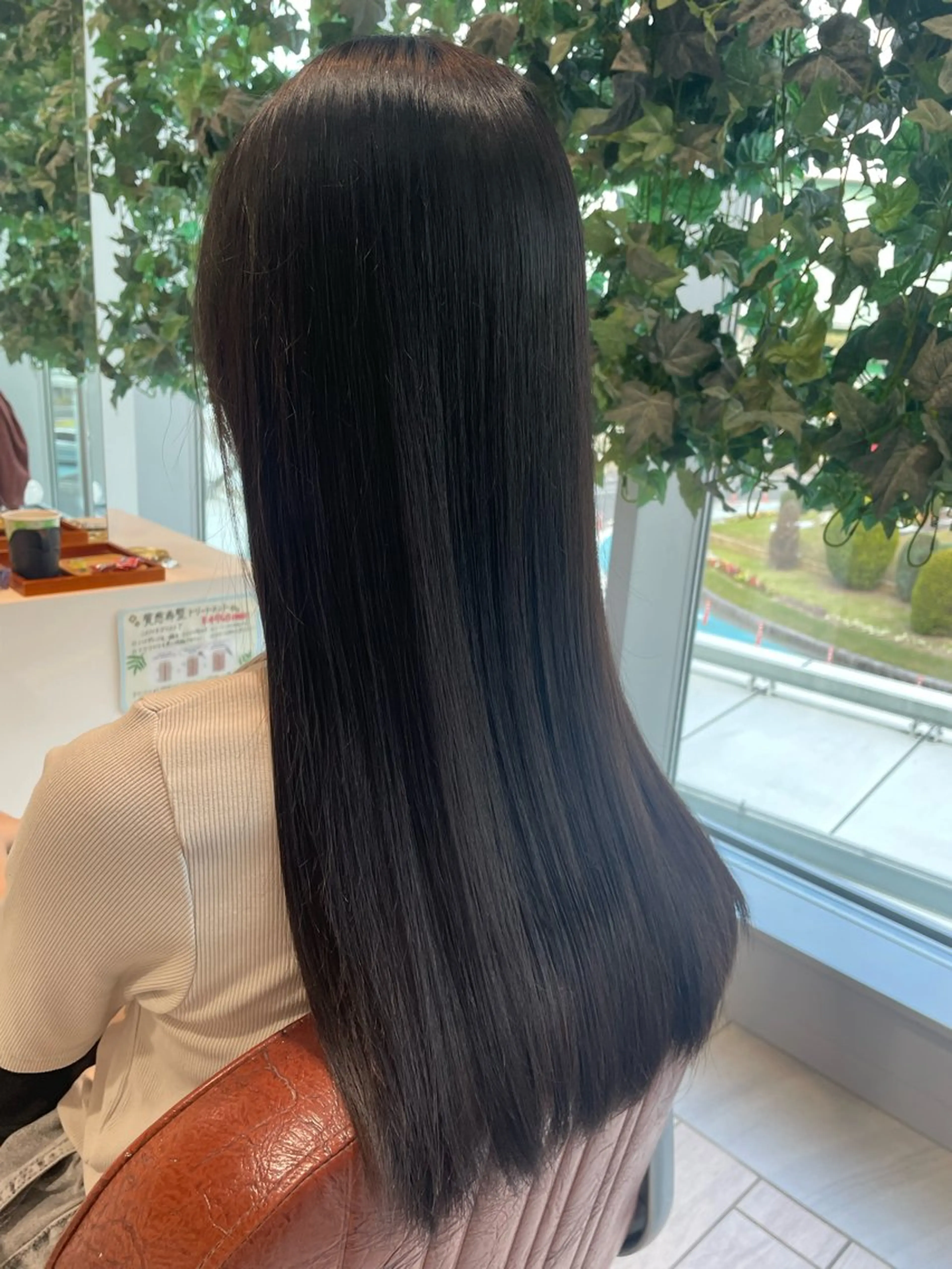 ロング 縮毛矯正 トリートメント 平 真亜里のヘアスタイル