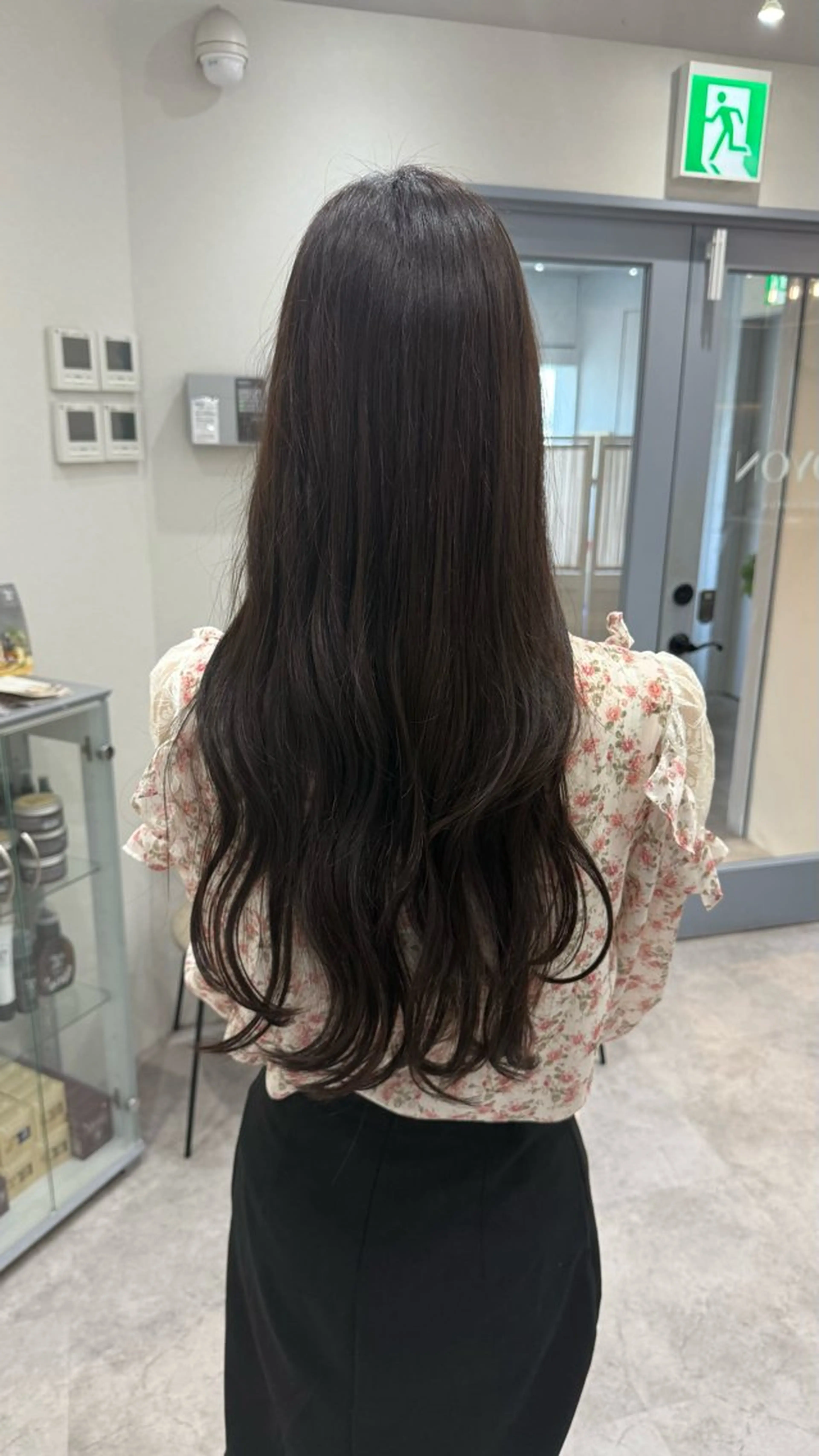 カラー アッシュ 透明感カラー 廣岡 慶紀のヘアスタイル