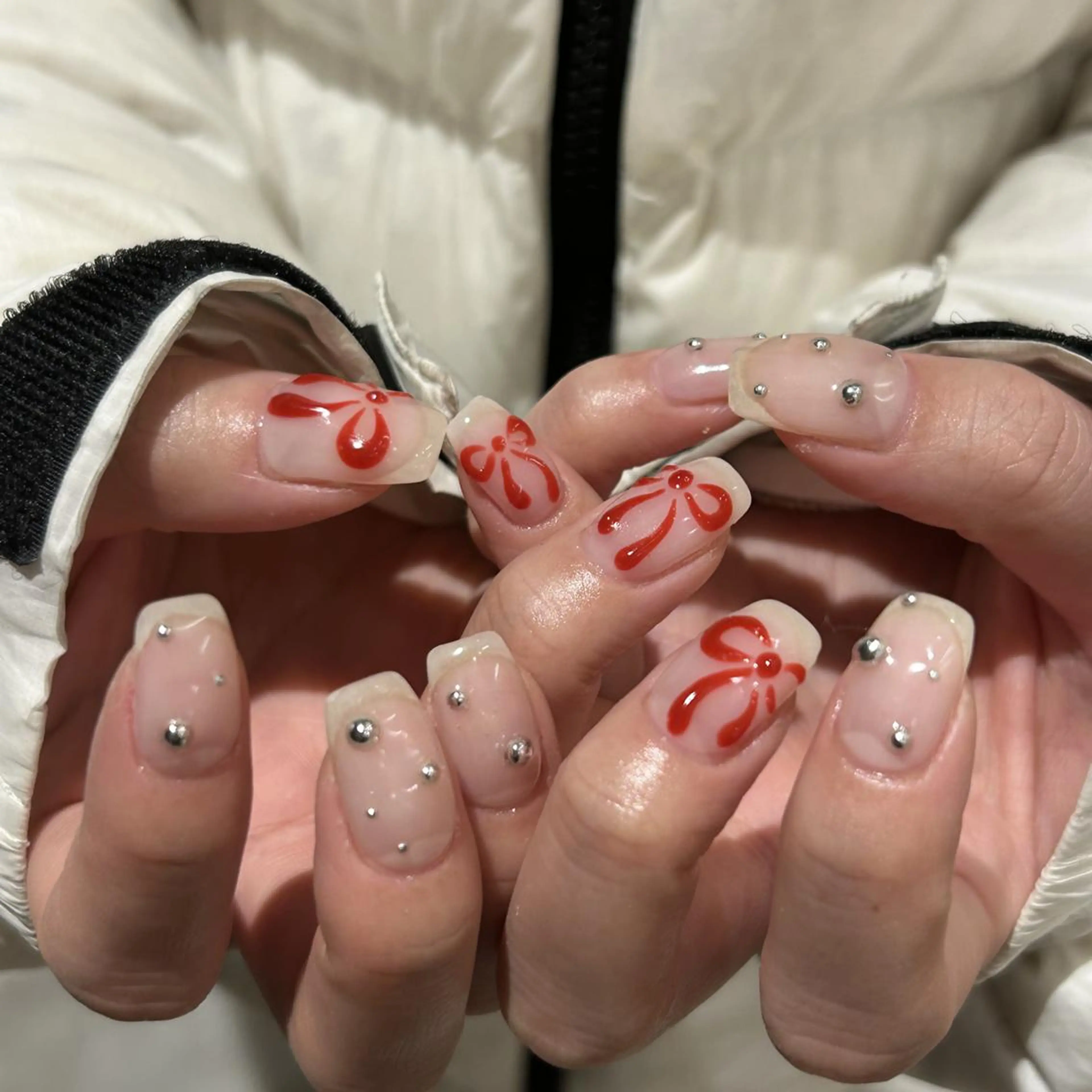 ネイル オーロラネイル ジェルネイル 氷ネイル・うるうるネイル 韓国ネイル ミラーネイル ハンドネイル nails TOKYOのネイルデザイン