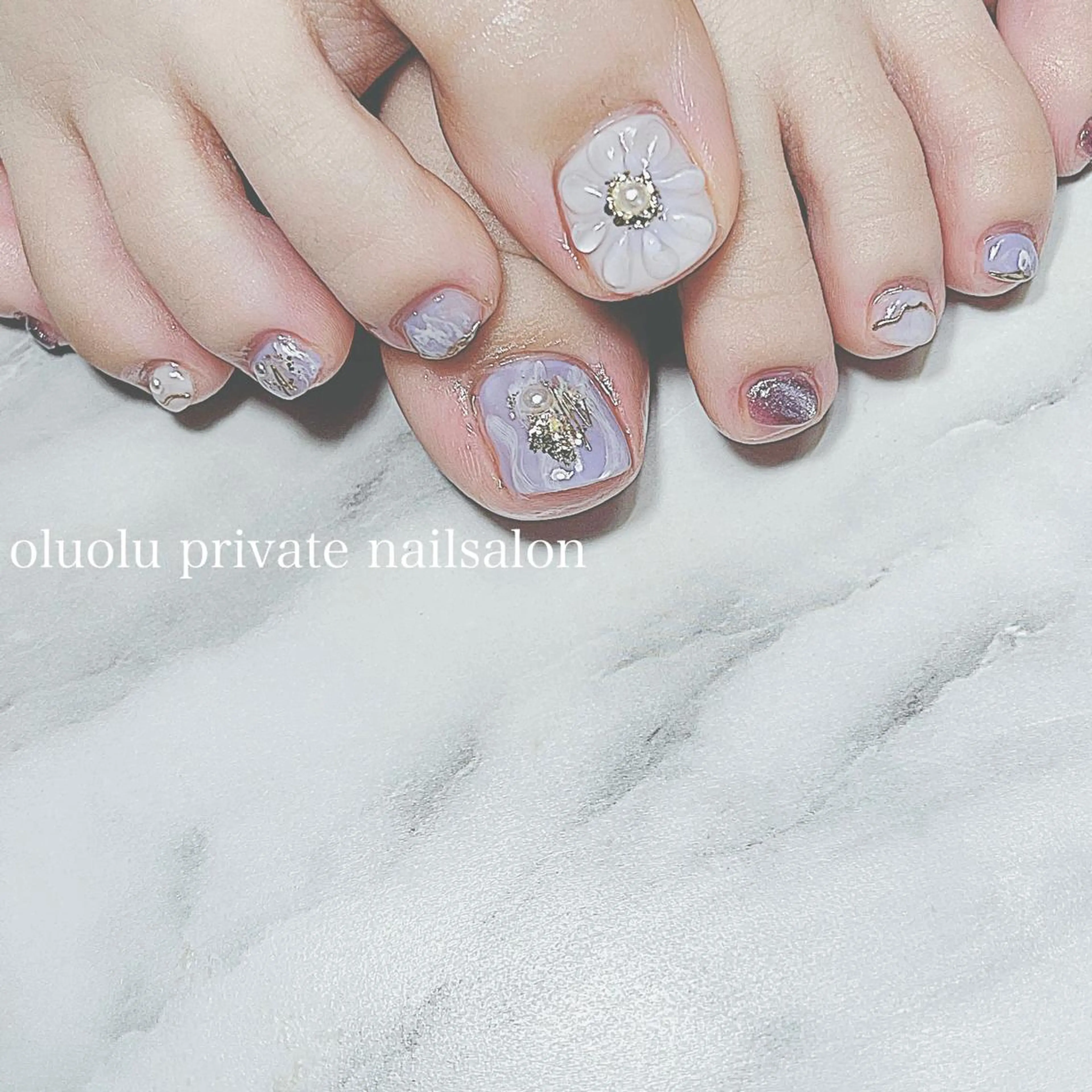 ネイル アートネイル フラワーネイル フットネイル マグネットネイル ニュアンスネイル フットネイル 大村 紬華のネイルデザイン