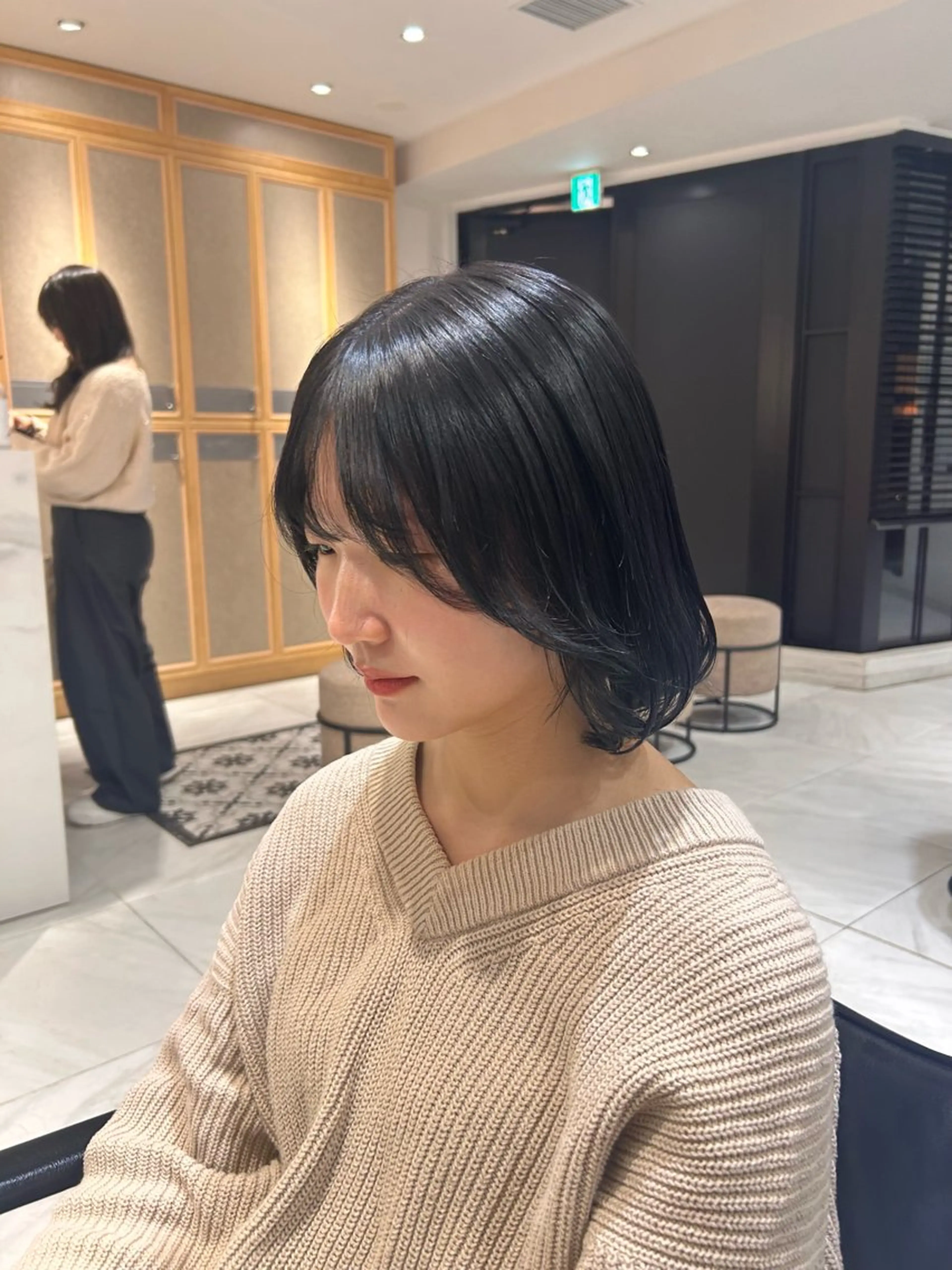 ミディアム カラー ボブ 韓国風ヘア カット ヘアカラー トリートメント ヘッドスパ ヘアセット miko🪽地毛風/ ハイトーン/レイヤーのヘアスタイル