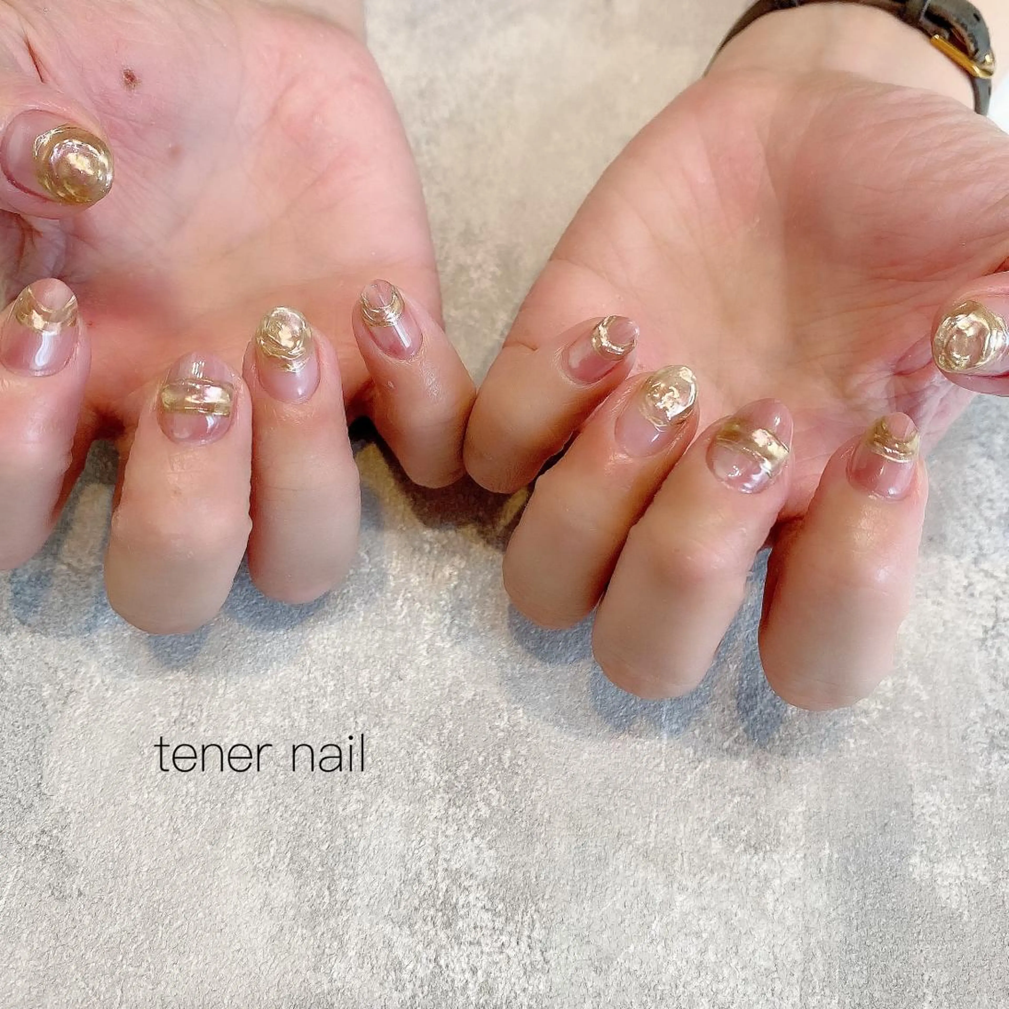ネイル アートネイル ゴールド ゴージャス ミラーネイル tener  nail  テネルネイル所属・テネルネイル tener nailのネイルデザイン